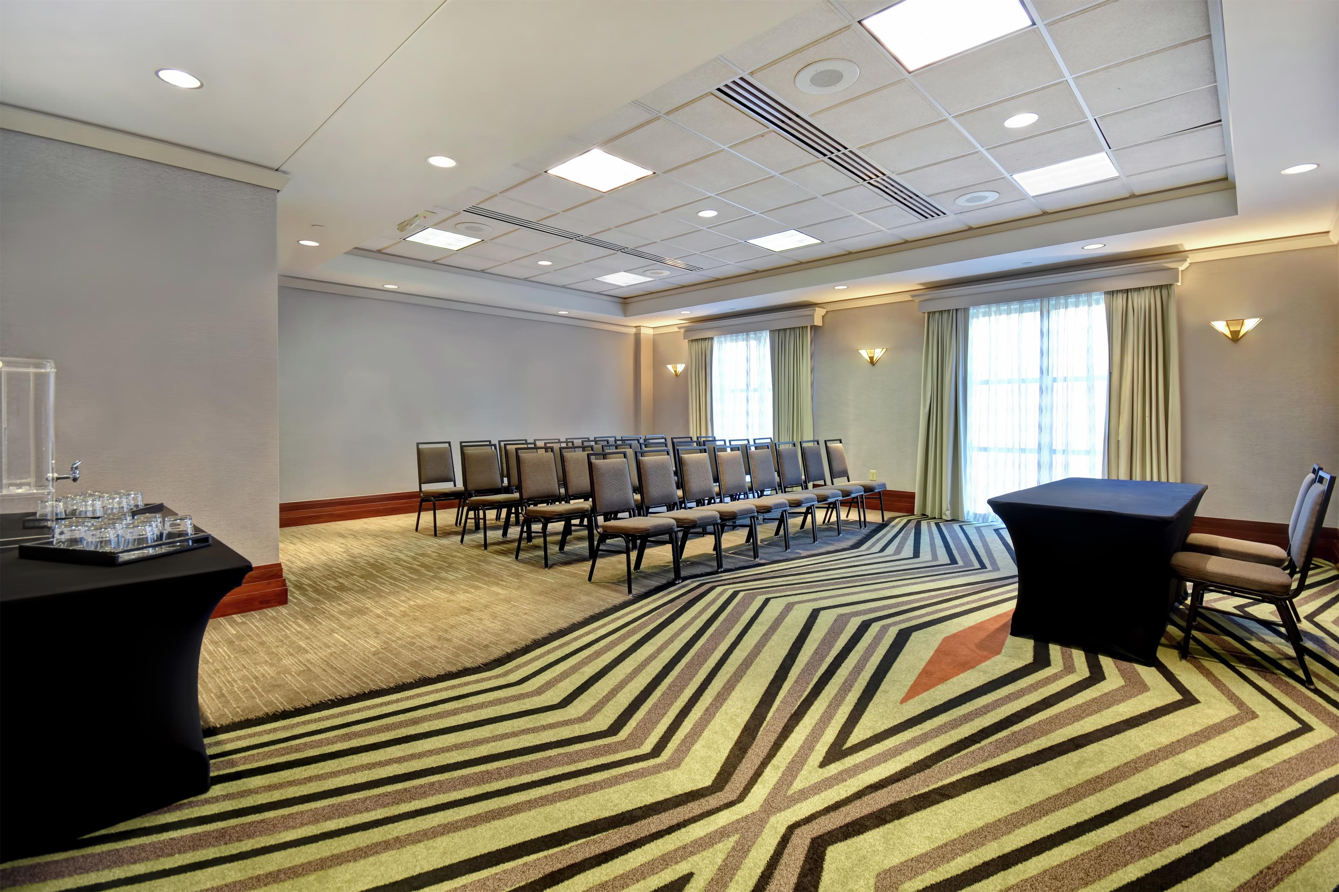Meeting Room | Embassy Suites Little Rock