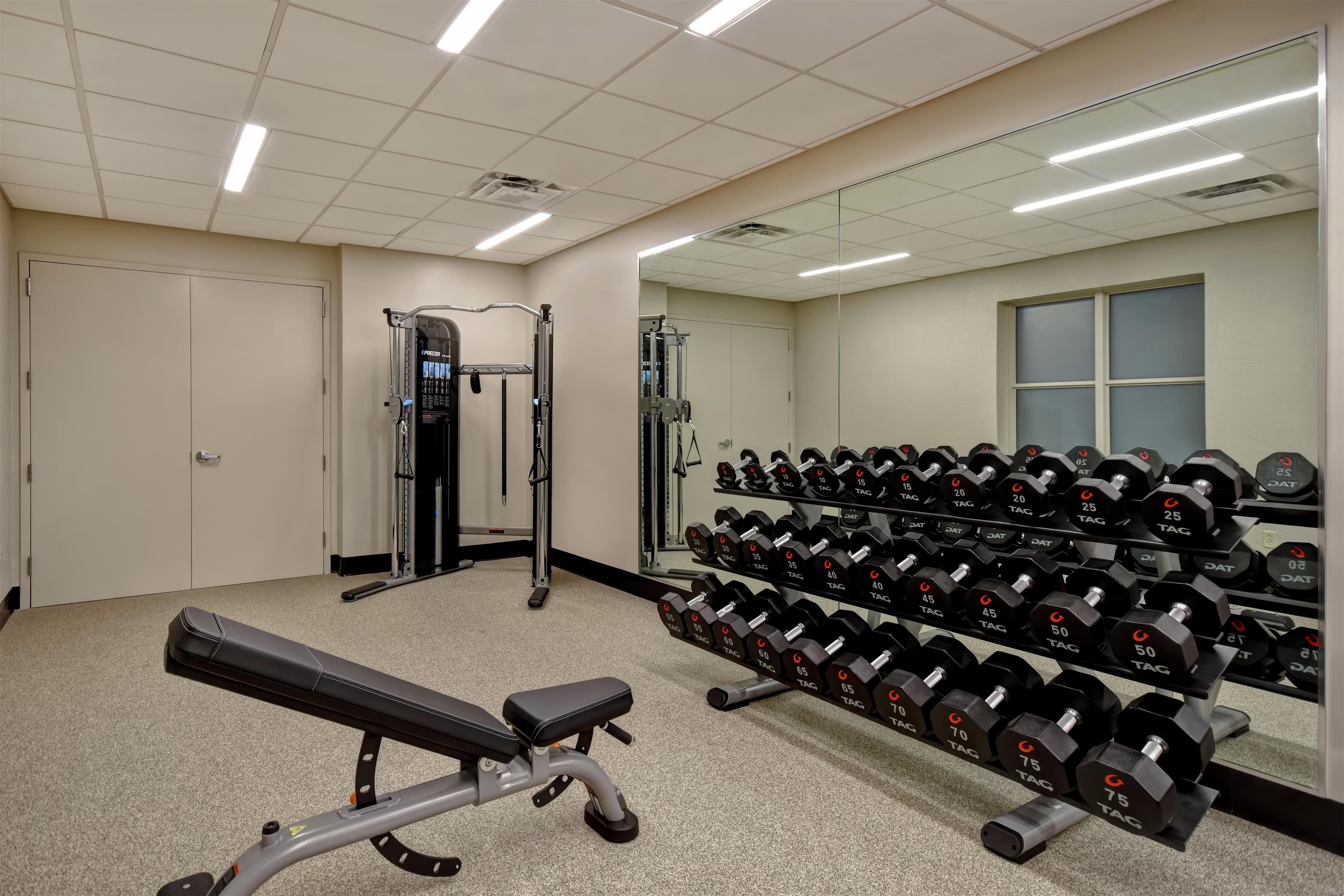 Health club fitness center gym | Embassy Suites Little Rock