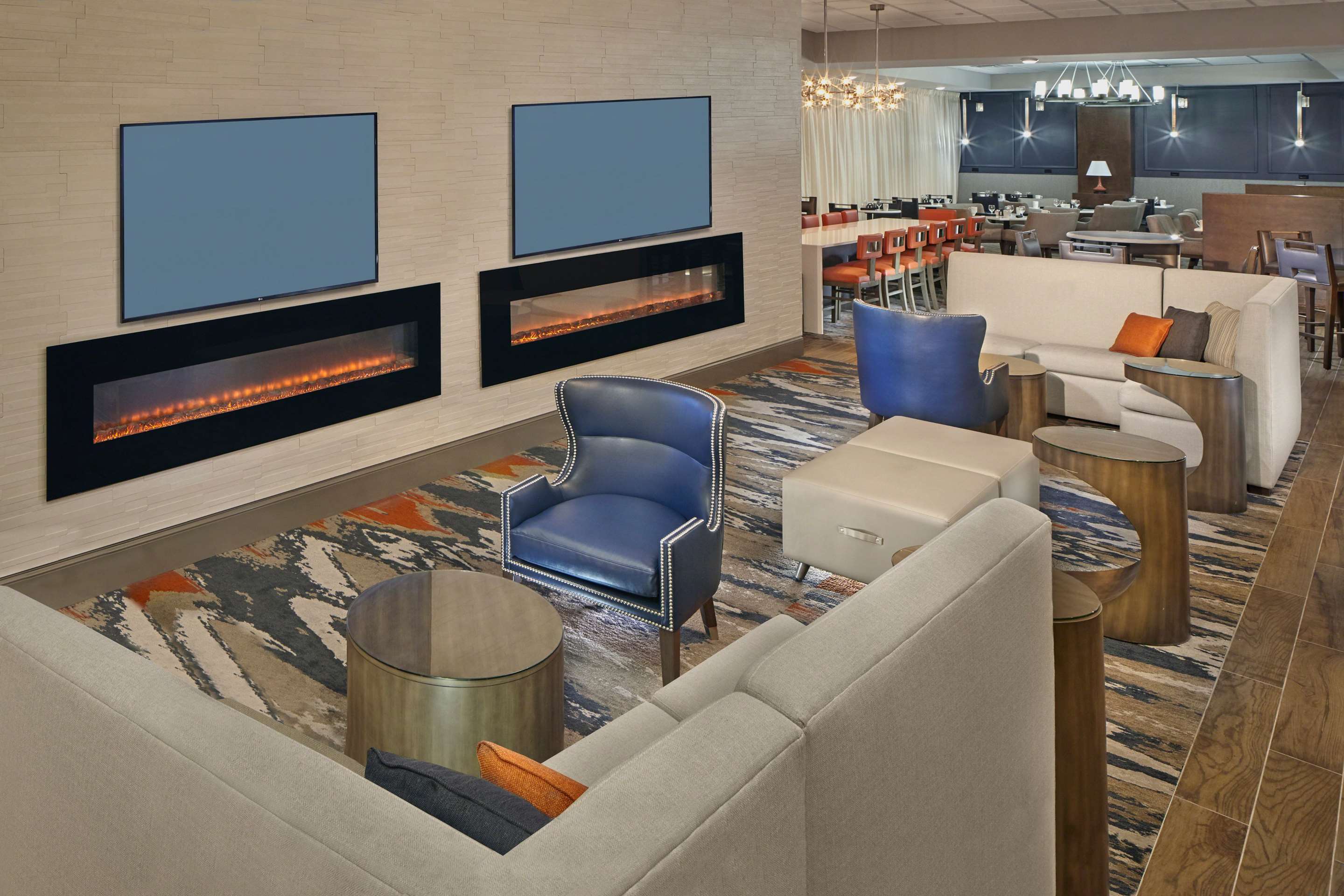 Reception | DoubleTree by Hilton Little Rock