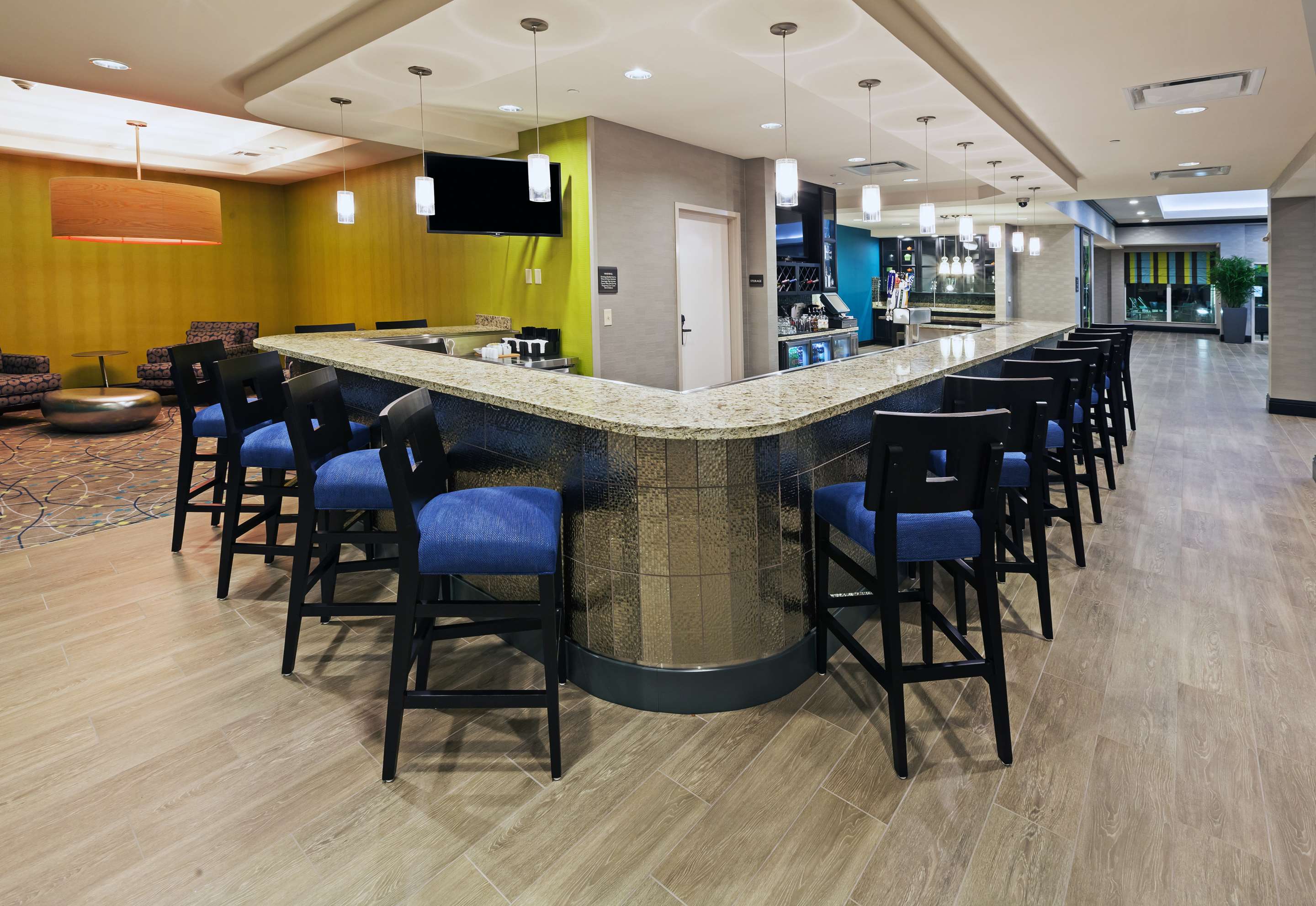 BarLounge | Hilton Garden Inn West Little Rock