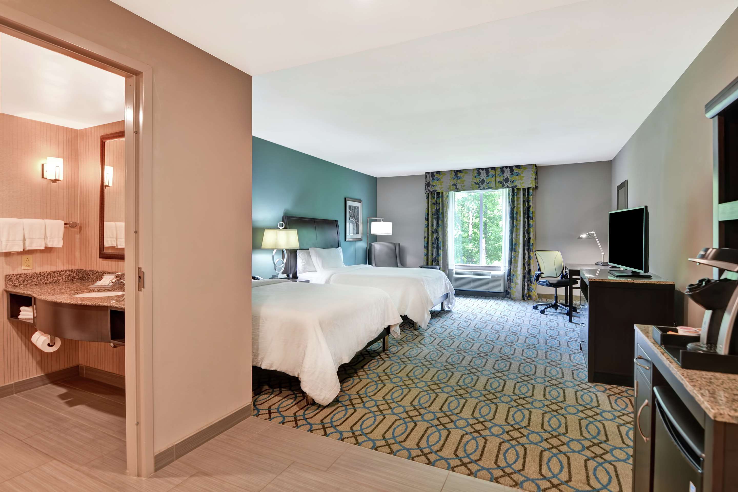 Guest room