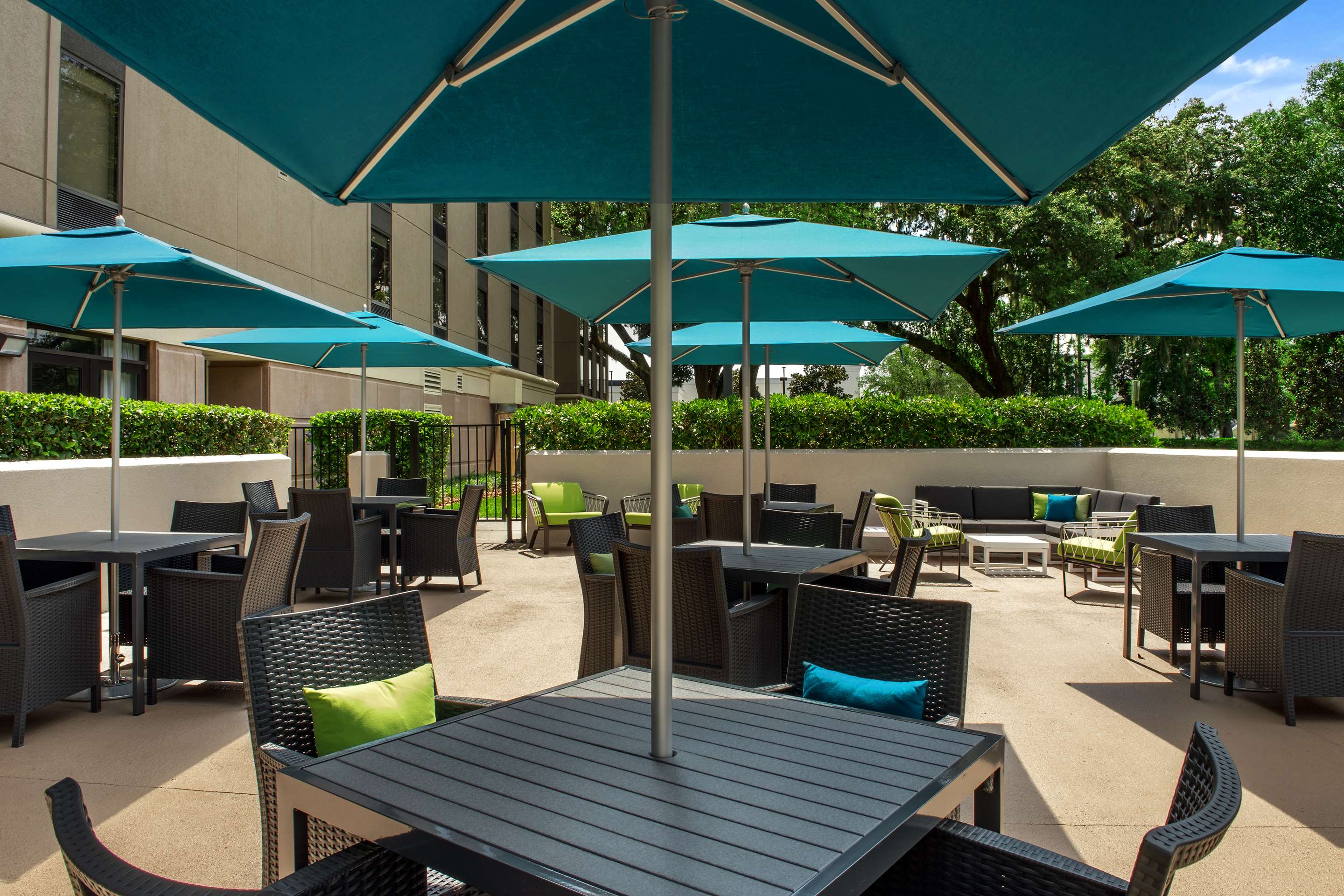 Exterior | Hampton Inn & Suites Lake Mary At Colonial Townpark