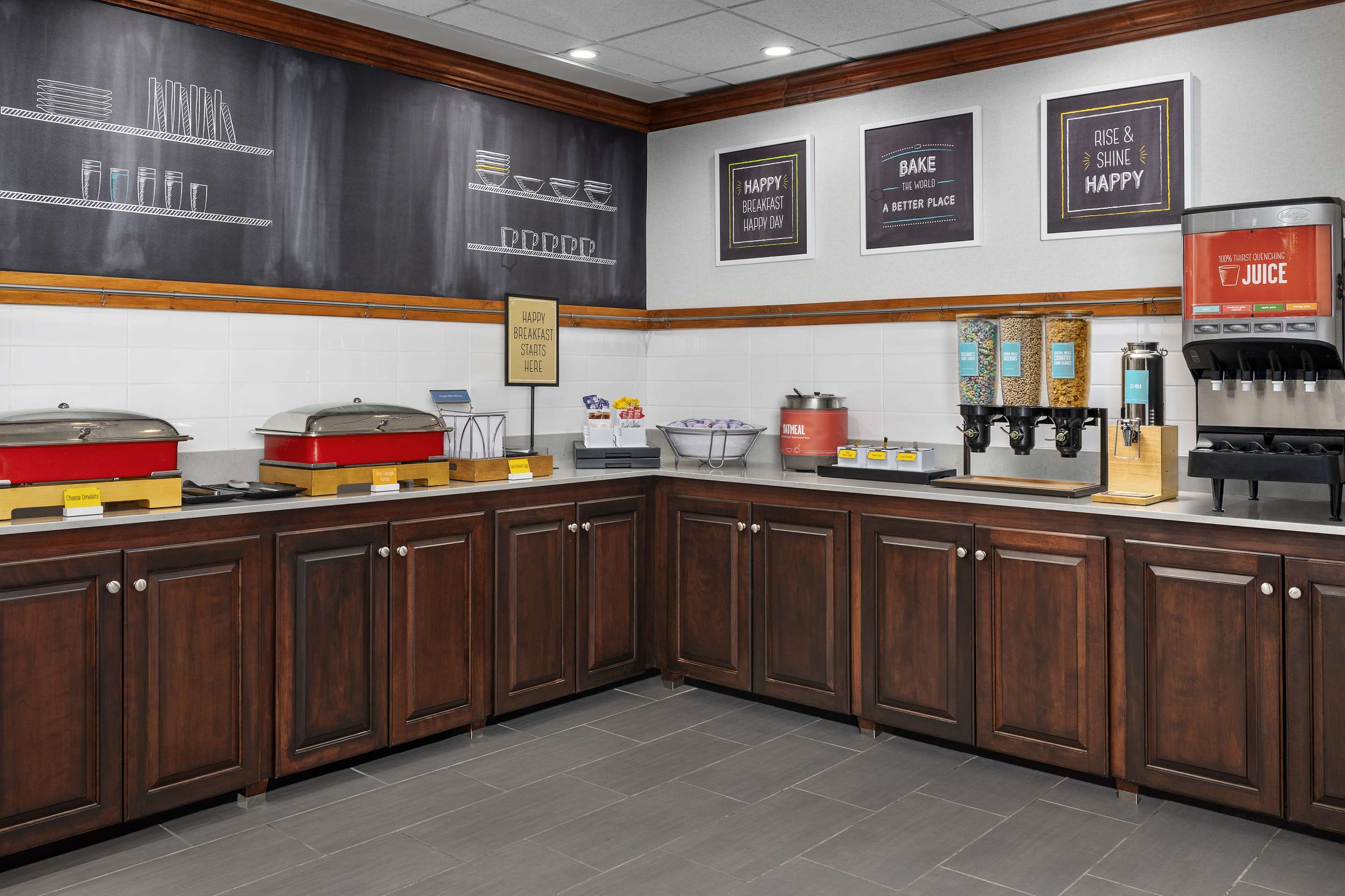 Breakfast Area | Hampton Inn & Suites Lake Mary At Colonial Townpark