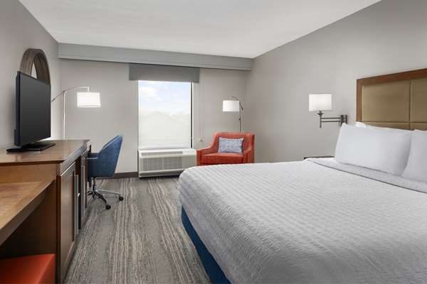  - Hampton Inn & Suites Lake Mary - I-4, Exit 101