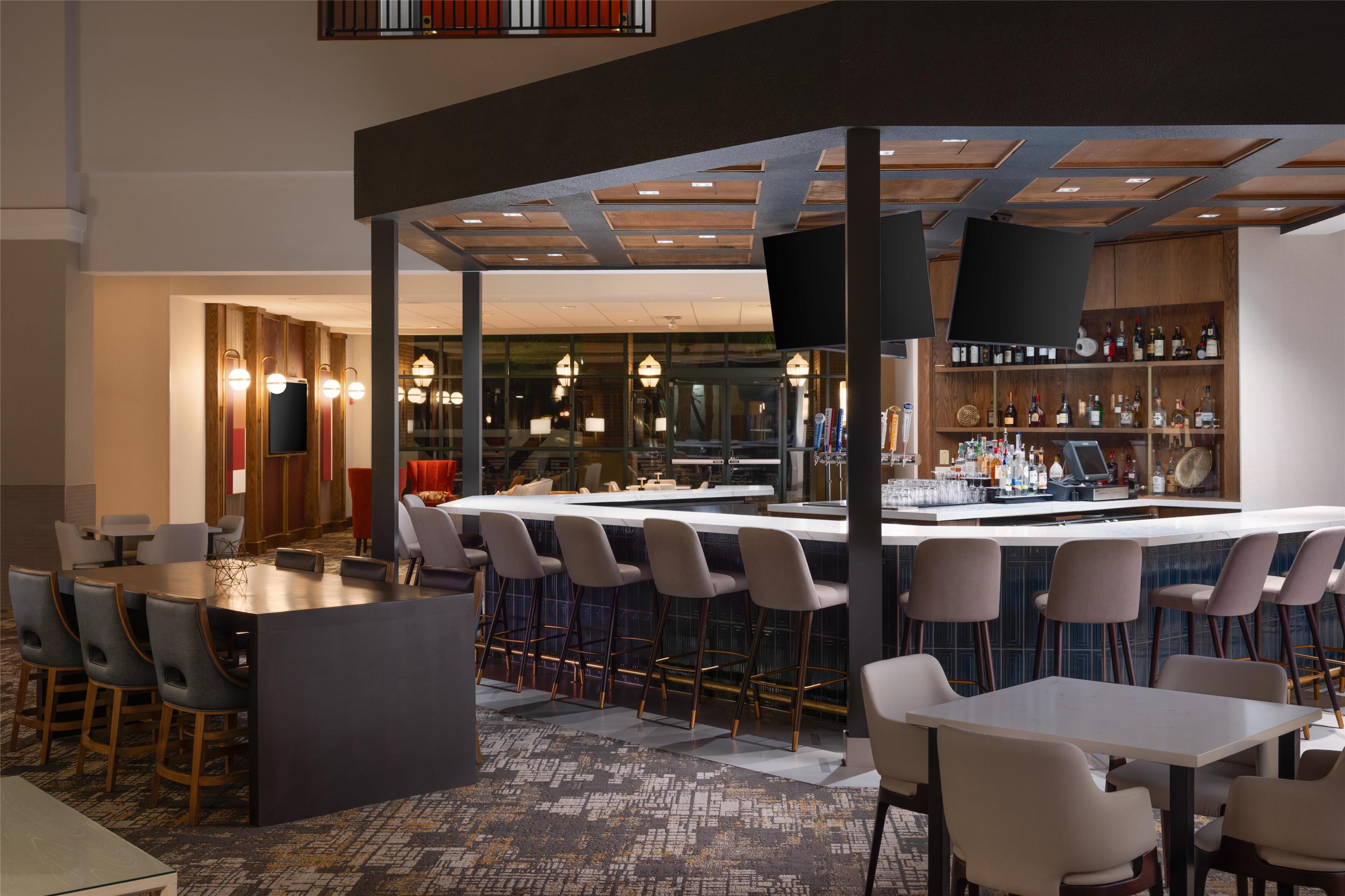 BarLounge | Embassy Suites Lincoln