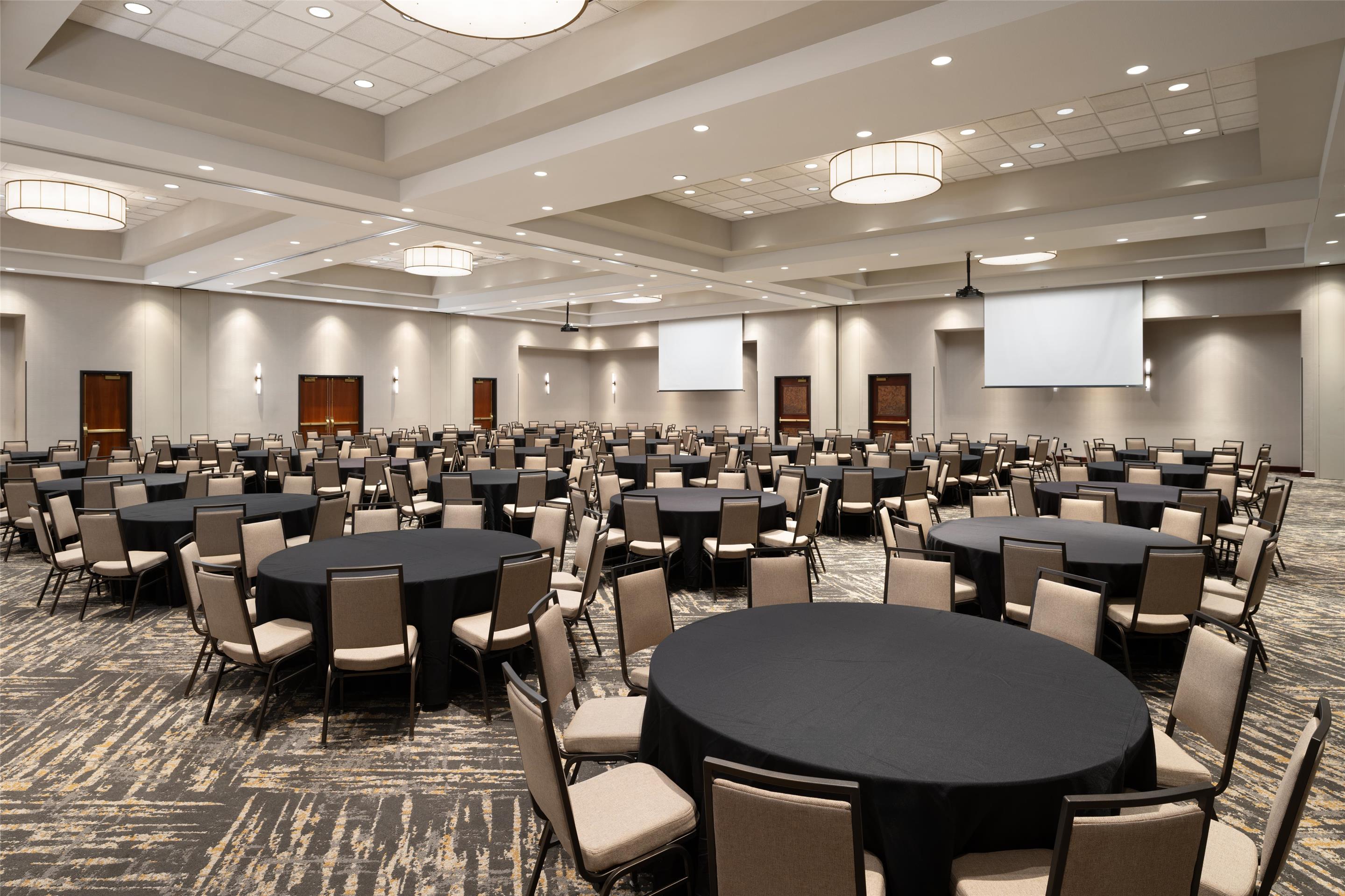 Meeting Room | Embassy Suites Lincoln