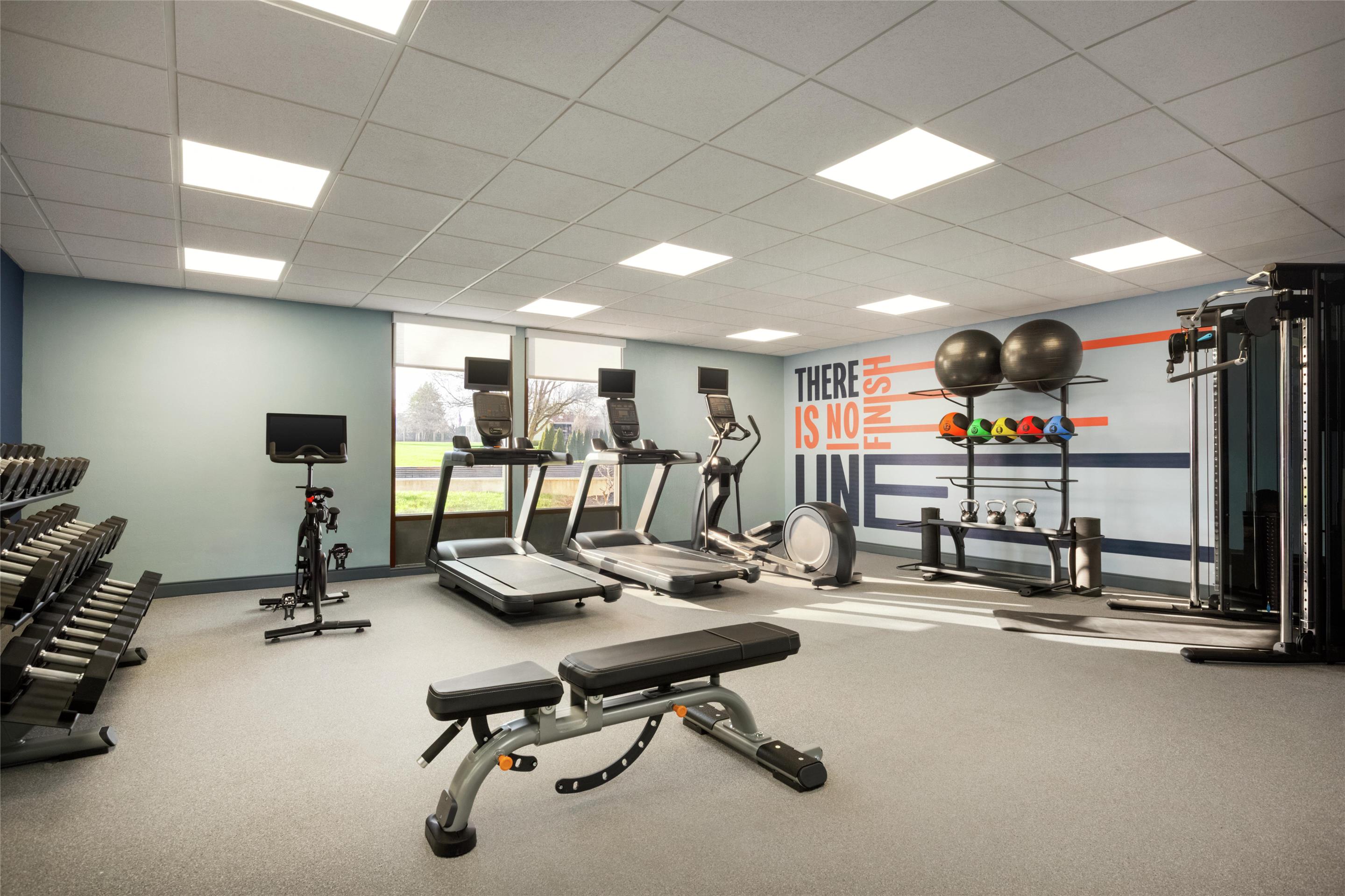 Health club fitness center gym | Hampton Inn Lancaster