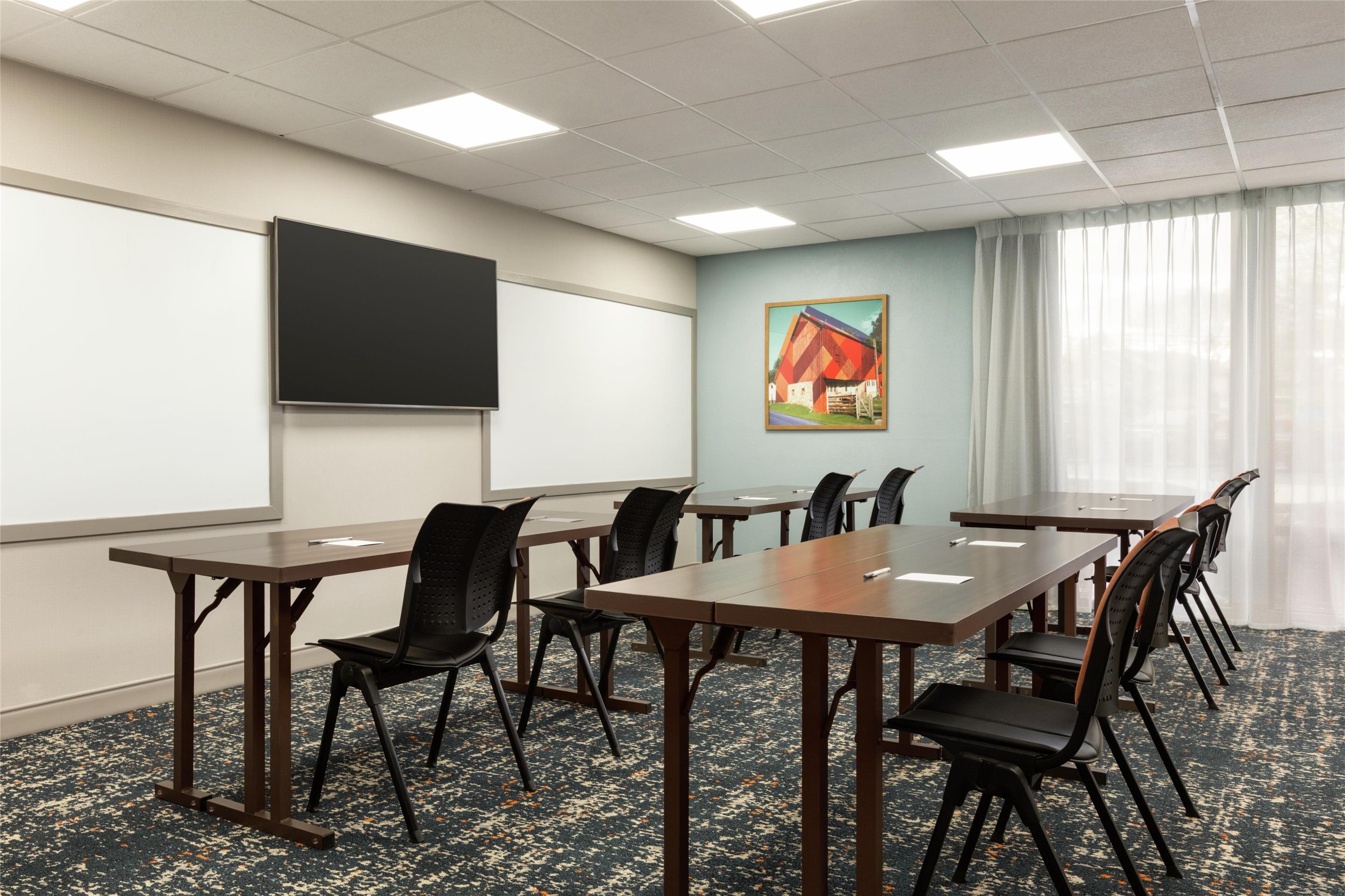 Meeting Room | Hampton Inn Lancaster