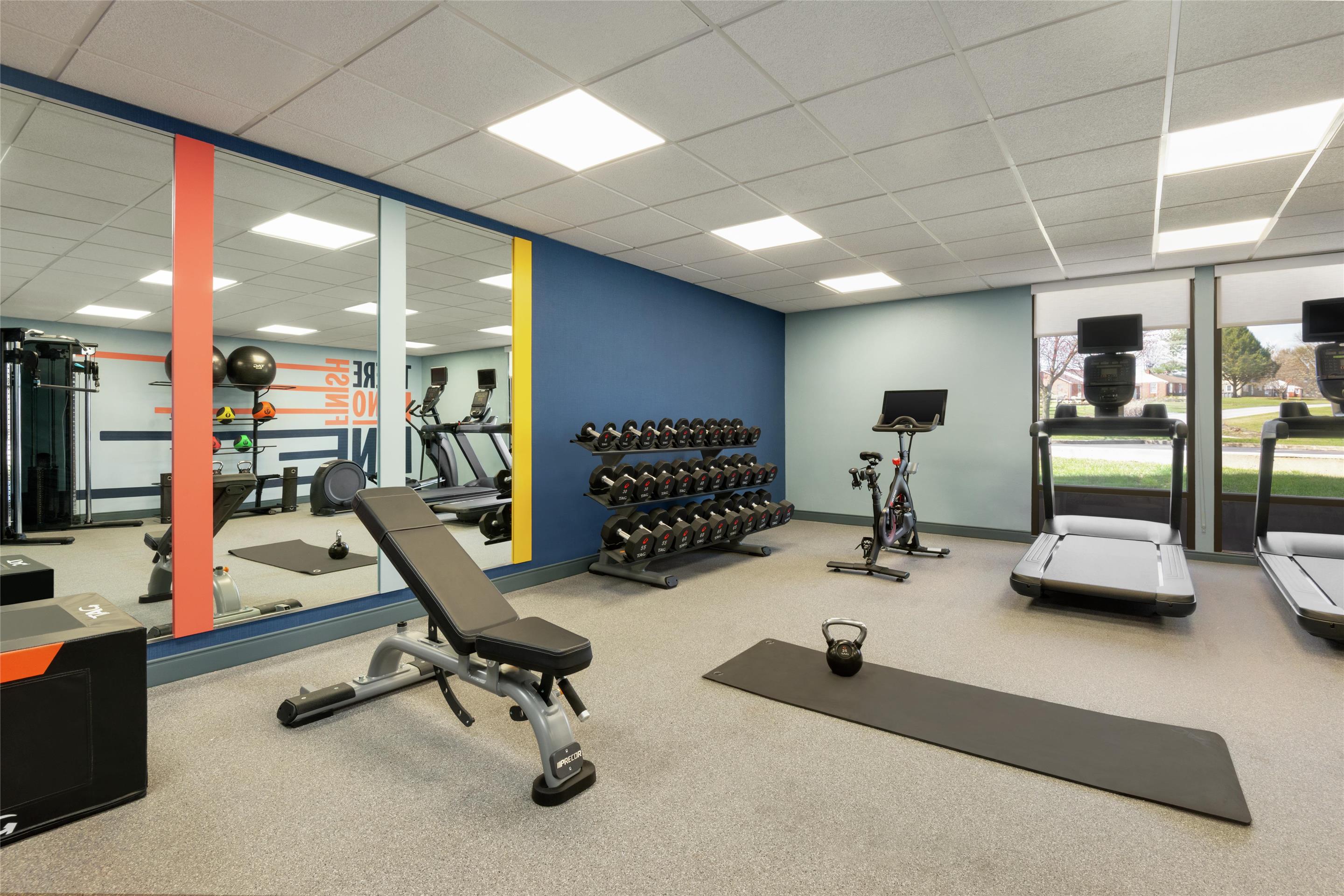 Health club fitness center gym | Hampton Inn Lancaster
