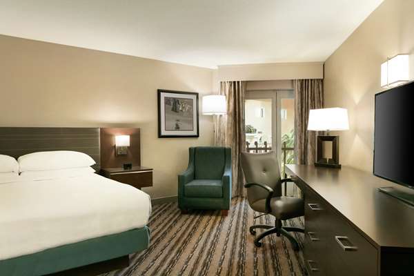  - DoubleTree Resort by Hilton Hotel Lancaster