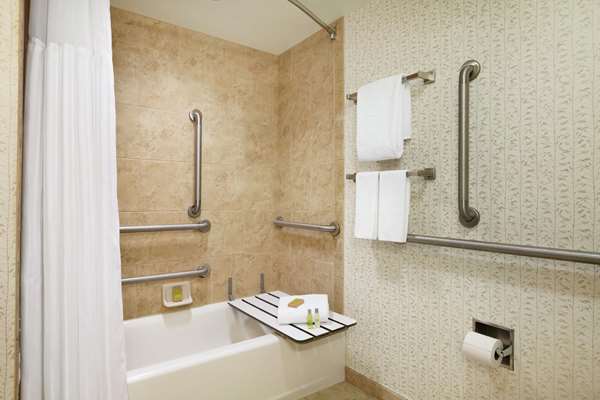  - DoubleTree Resort by Hilton Hotel Lancaster