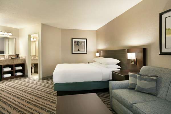  - DoubleTree Resort by Hilton Hotel Lancaster