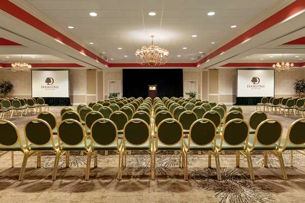  - DoubleTree Resort by Hilton Hotel Lancaster