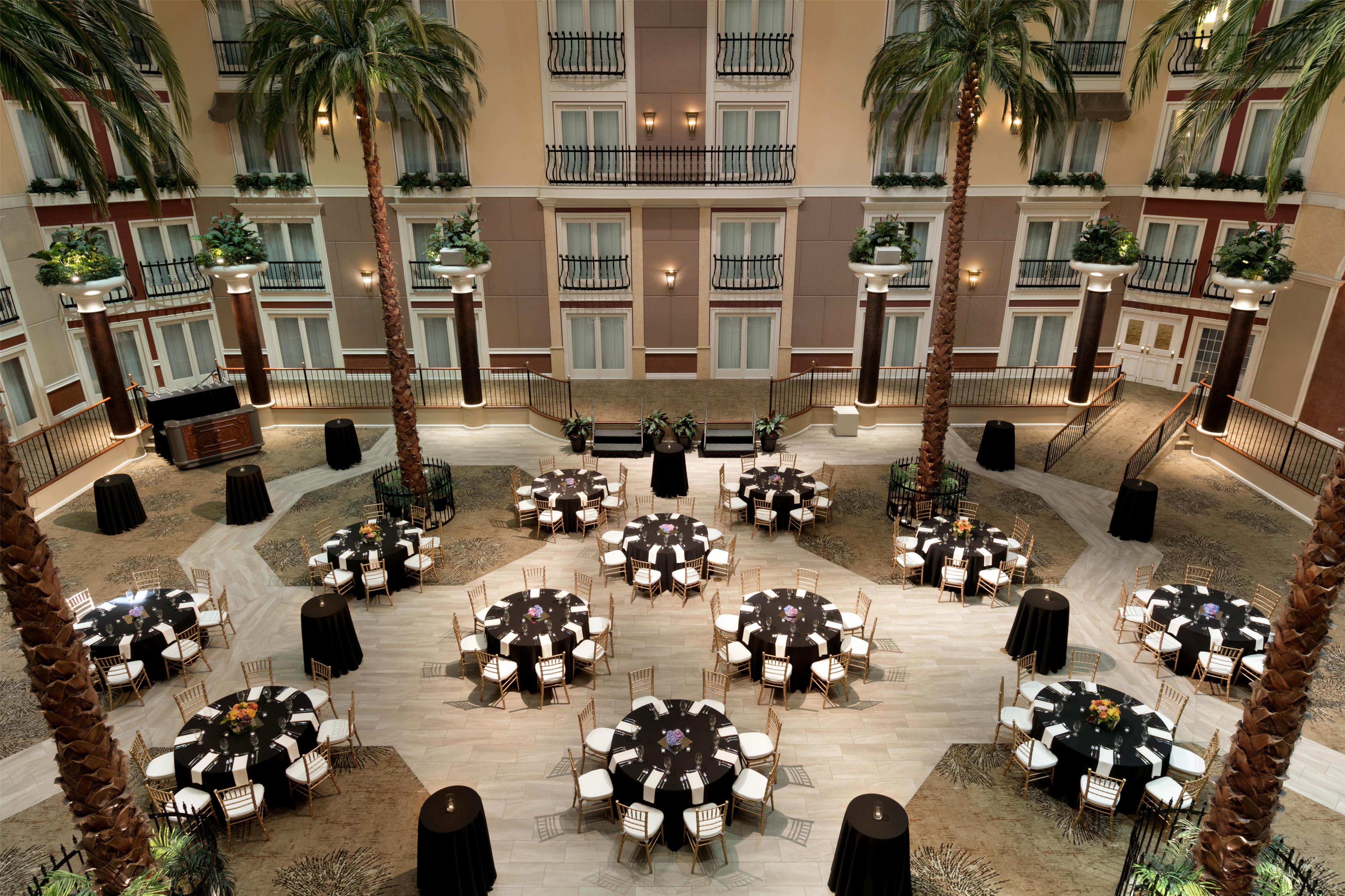 Lobby | DoubleTree Resort by Hilton Lancaster
