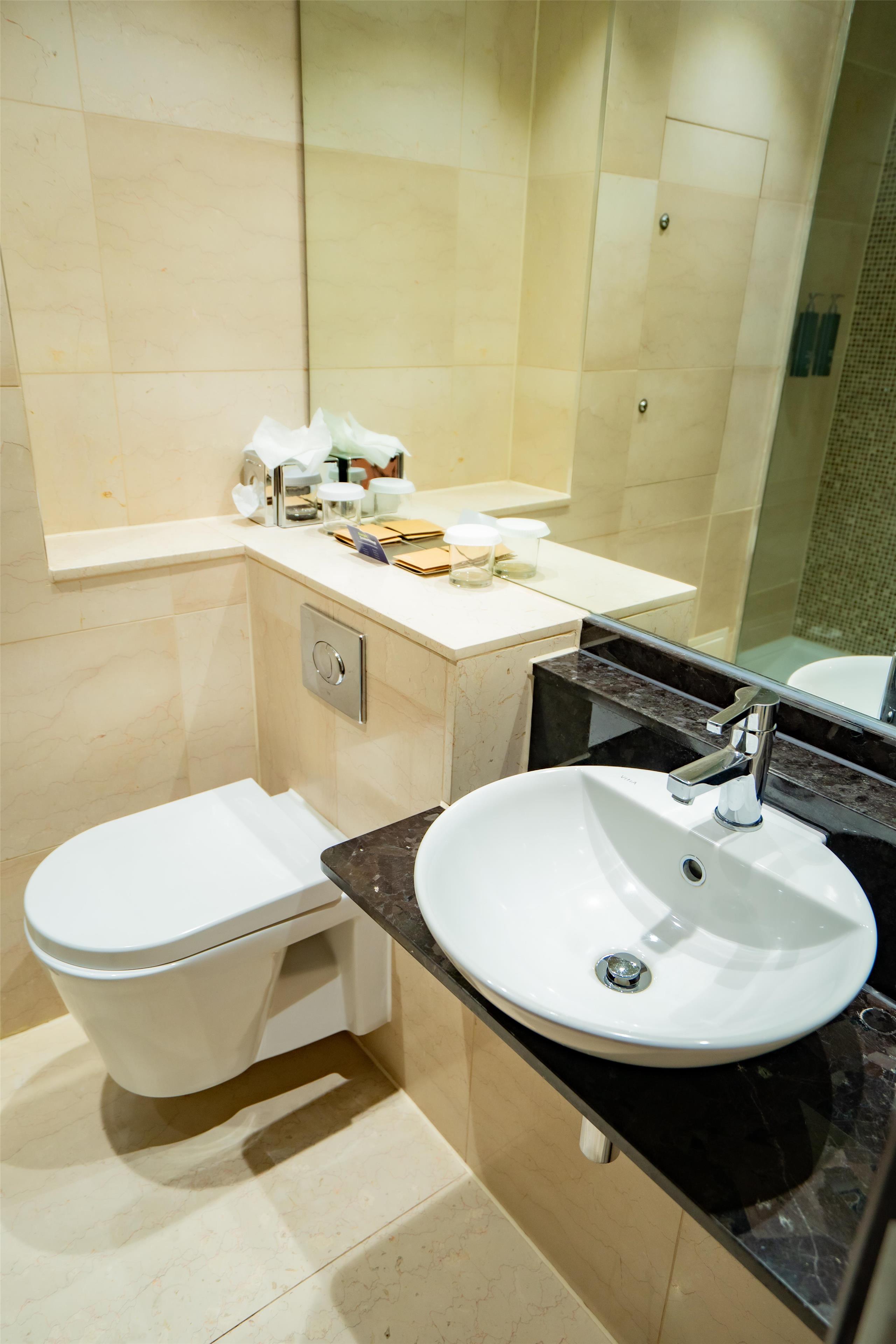 Doubletree by Hilton London Marble Arch Room Type - Superior King Room