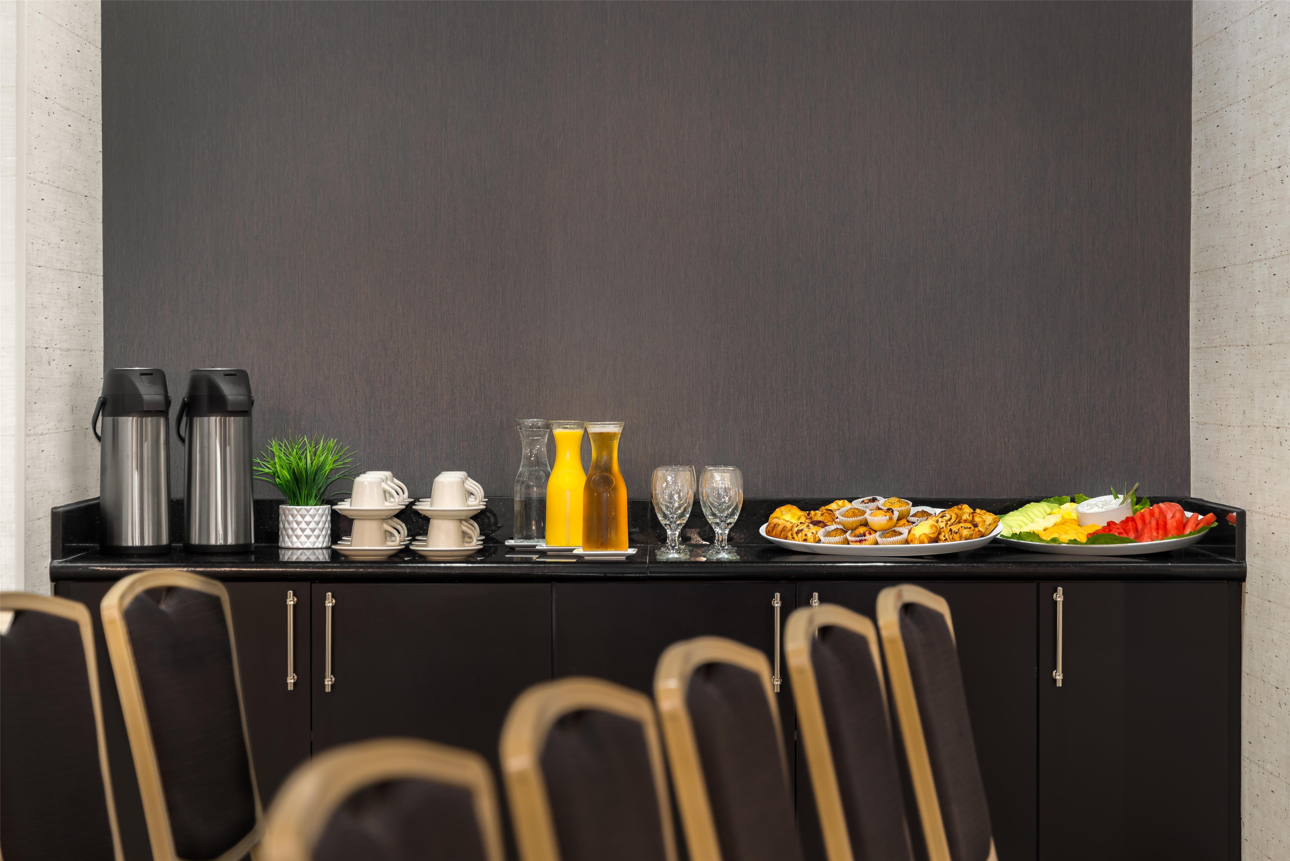 Meeting Room | Embassy Suites by Hilton Laredo
