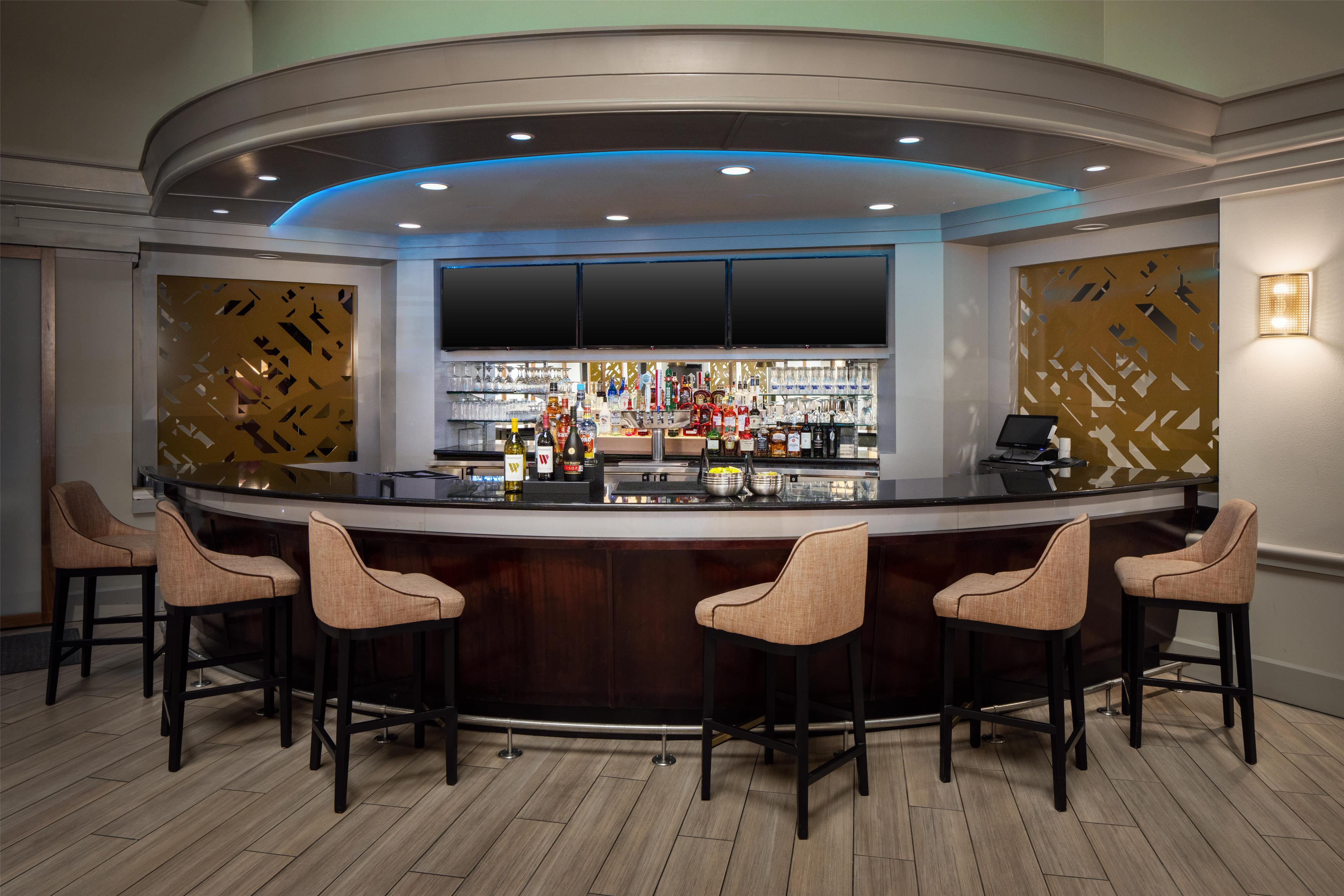 BarLounge | Embassy Suites by Hilton Laredo