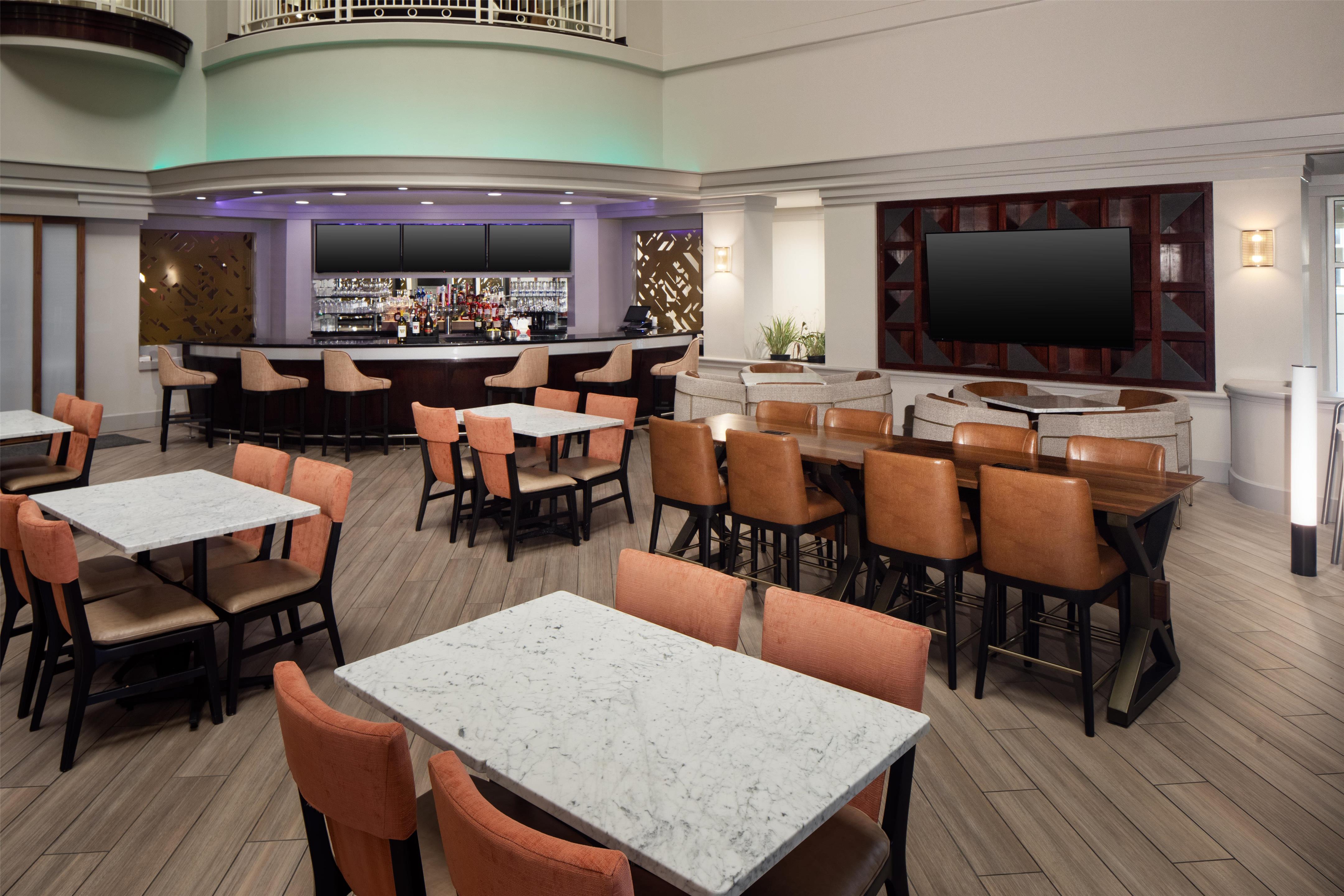 BarLounge | Embassy Suites by Hilton Laredo
