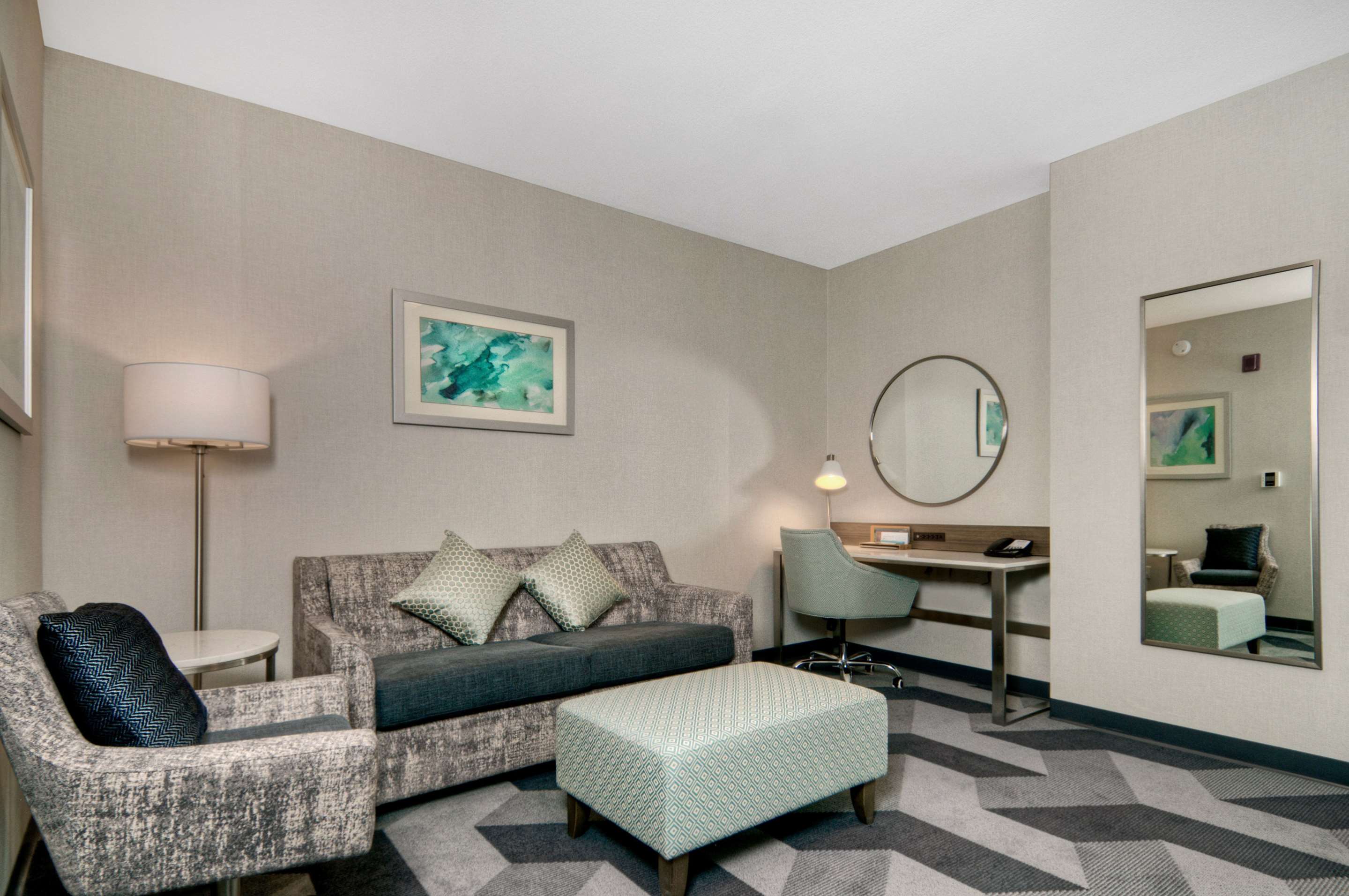 Guest room