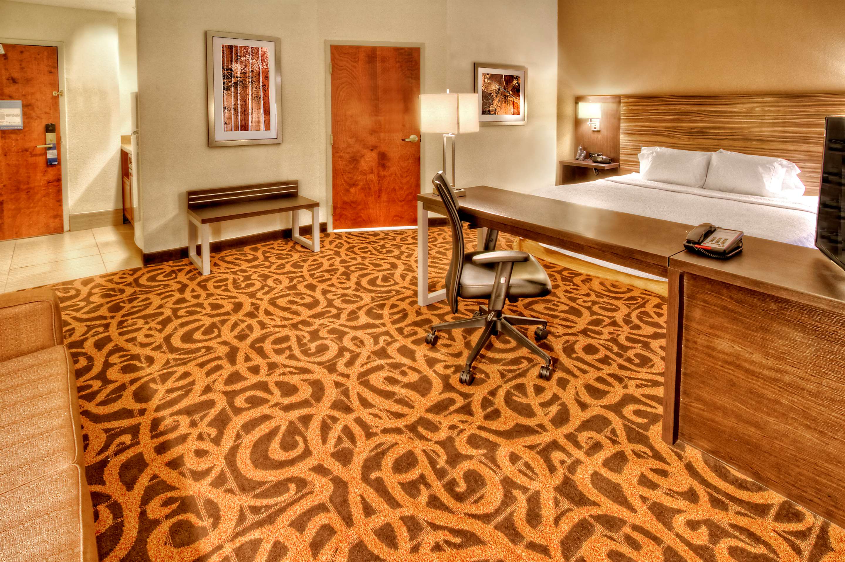 Guest room
