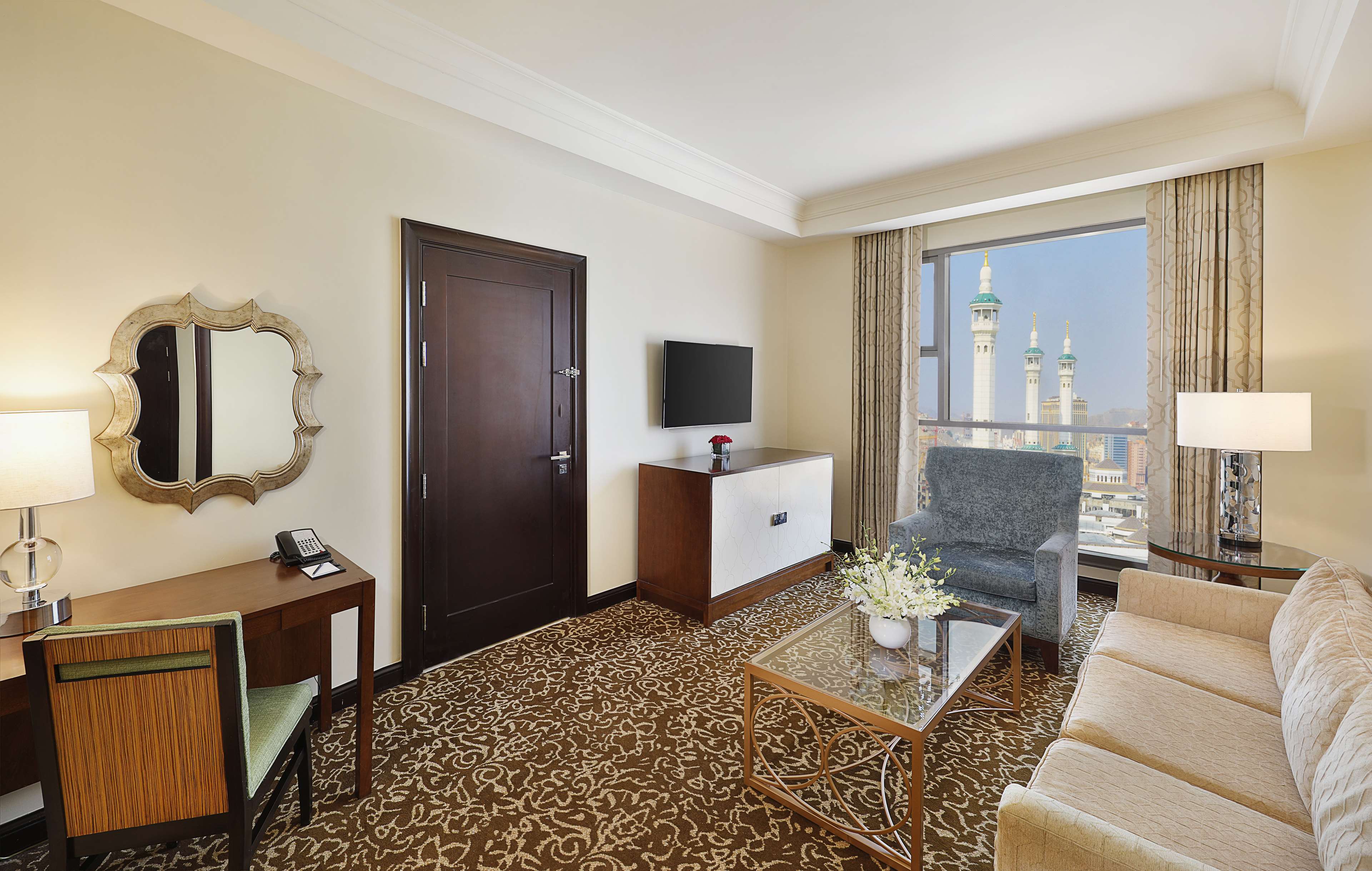 Hilton Suites Makkah Room Type - KING ONE BEDRM SUPEROR STE