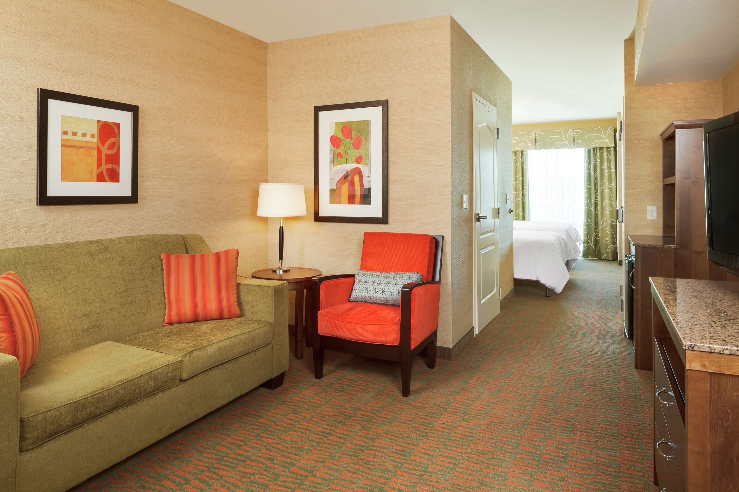 Guest room
