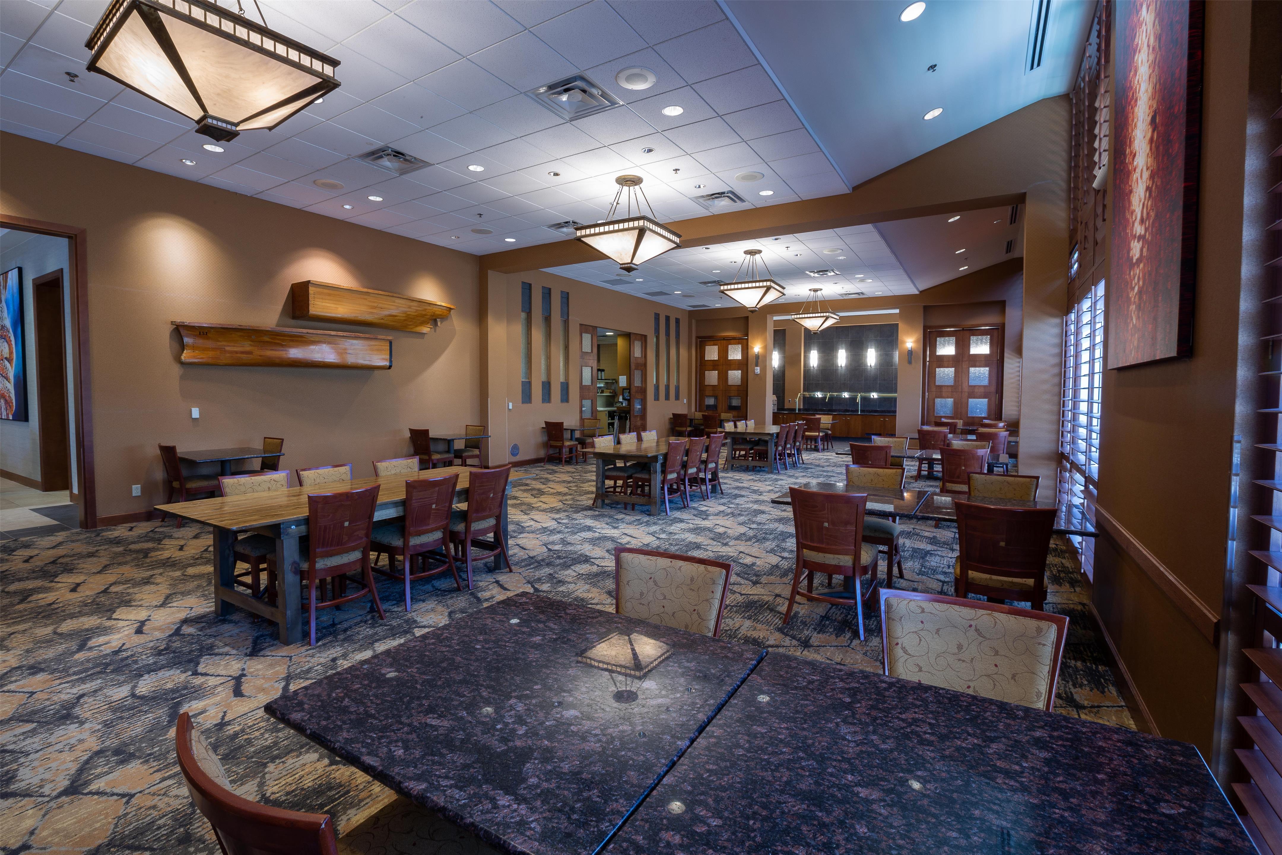 Restaurant | DoubleTree by Hilton Bay City - Riverfront