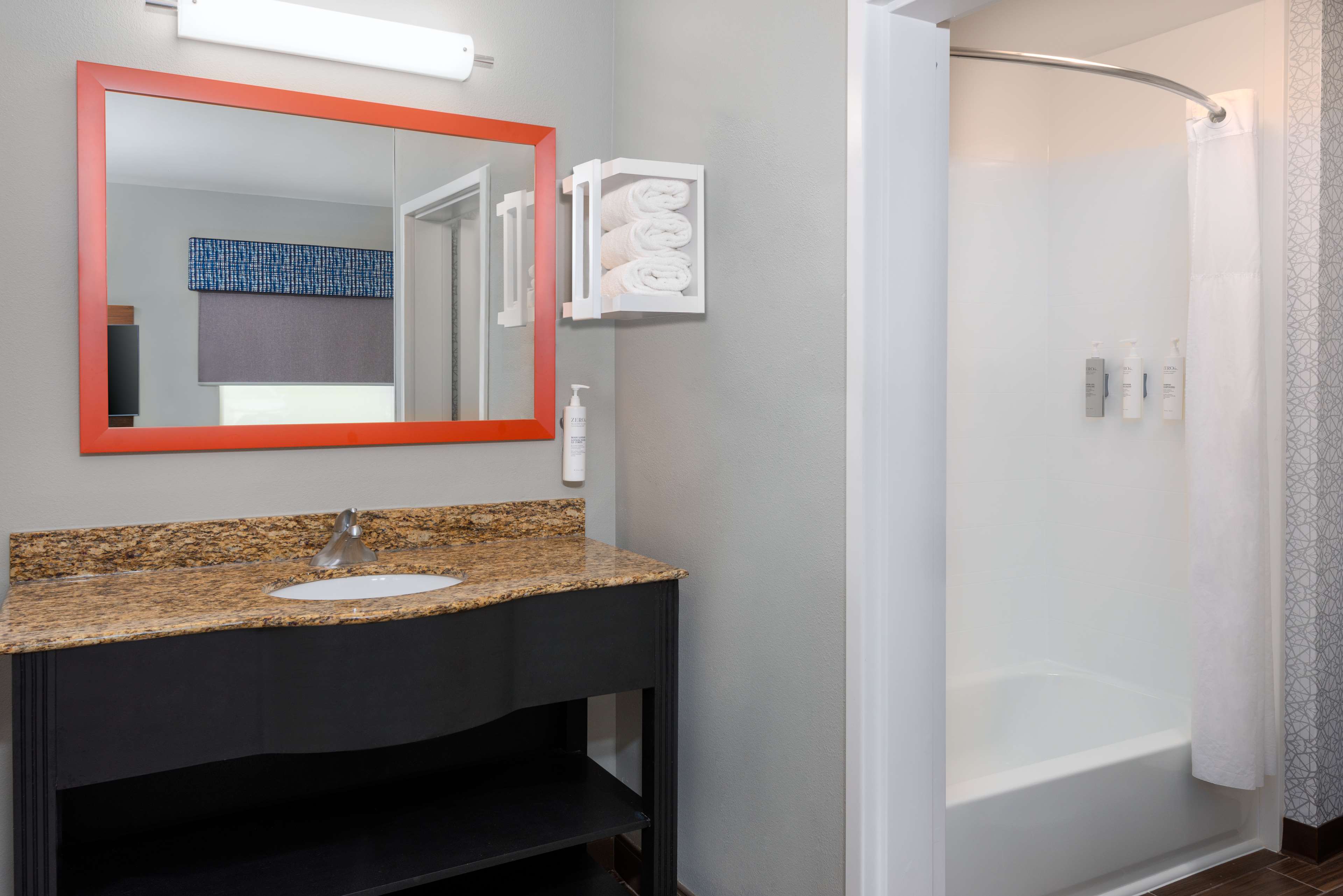 Hampton Inn & Suites by Hilton Murfreesboro Room Type - 1 KING STUDIO SUITE NOSMOK