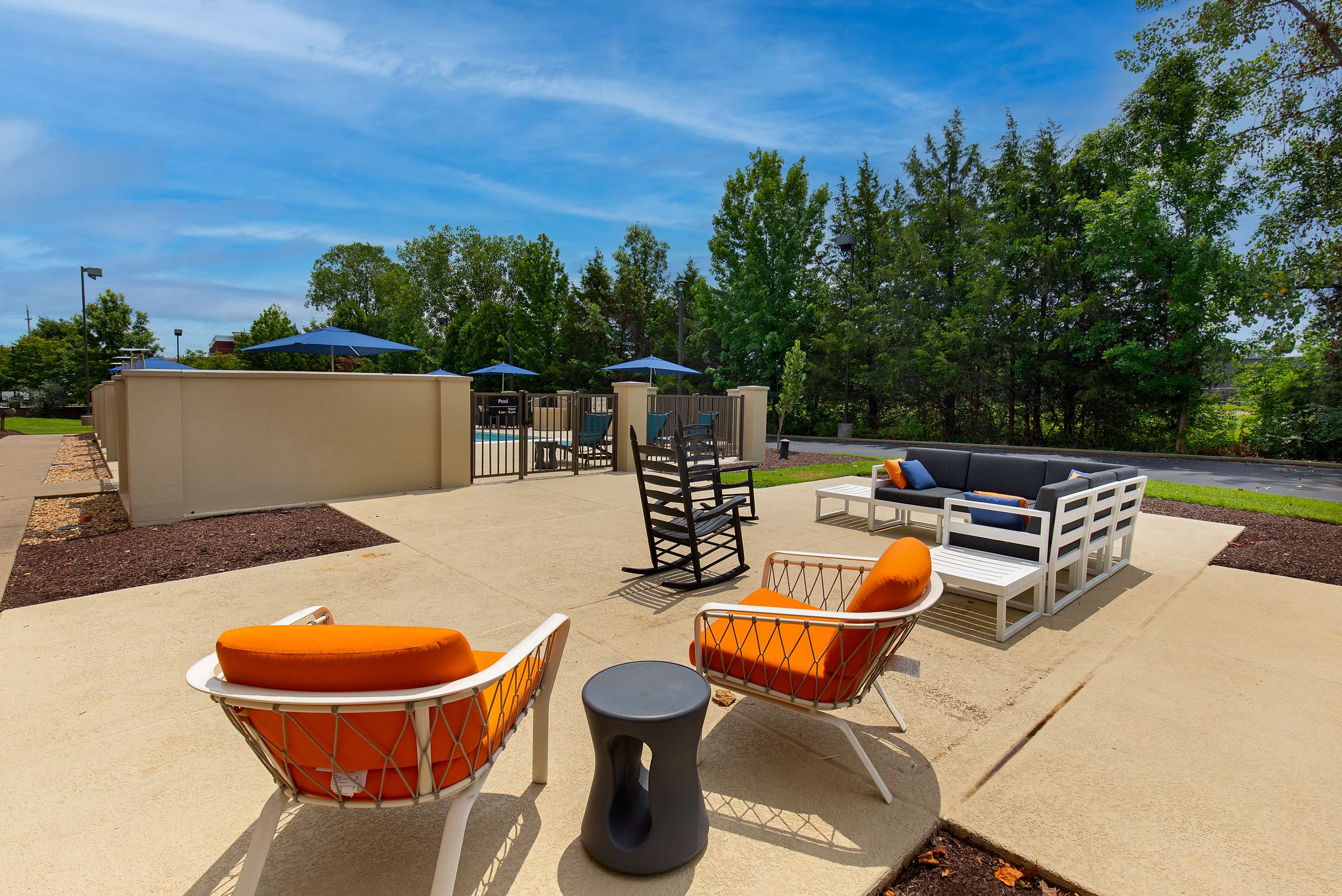 Exterior | Hampton Inn & Suites Murfreesboro