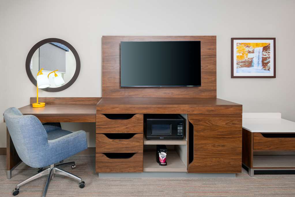 Hampton Inn & Suites by Hilton Murfreesboro Room Type - 1KN MOB HEA ACC TUB STU NS