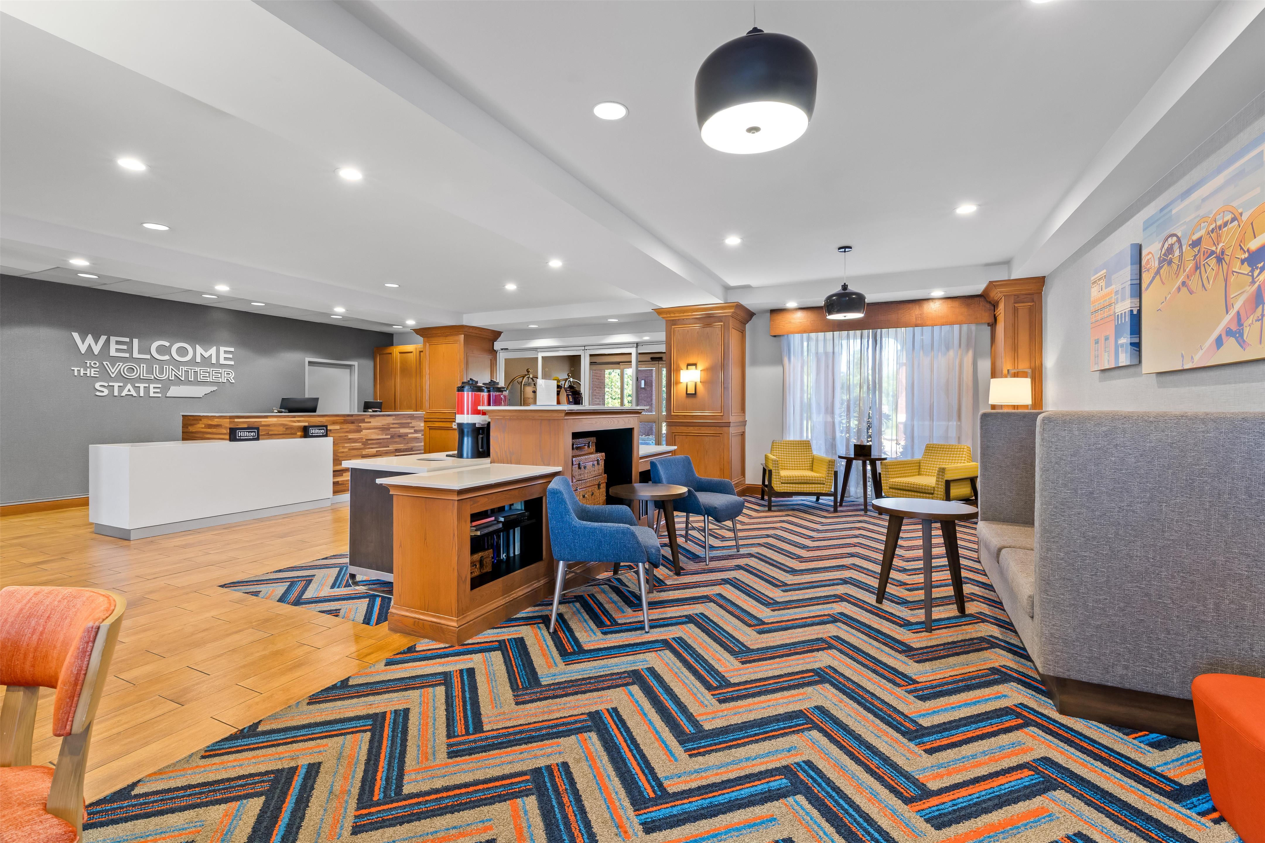 Reception | Hampton Inn & Suites Murfreesboro