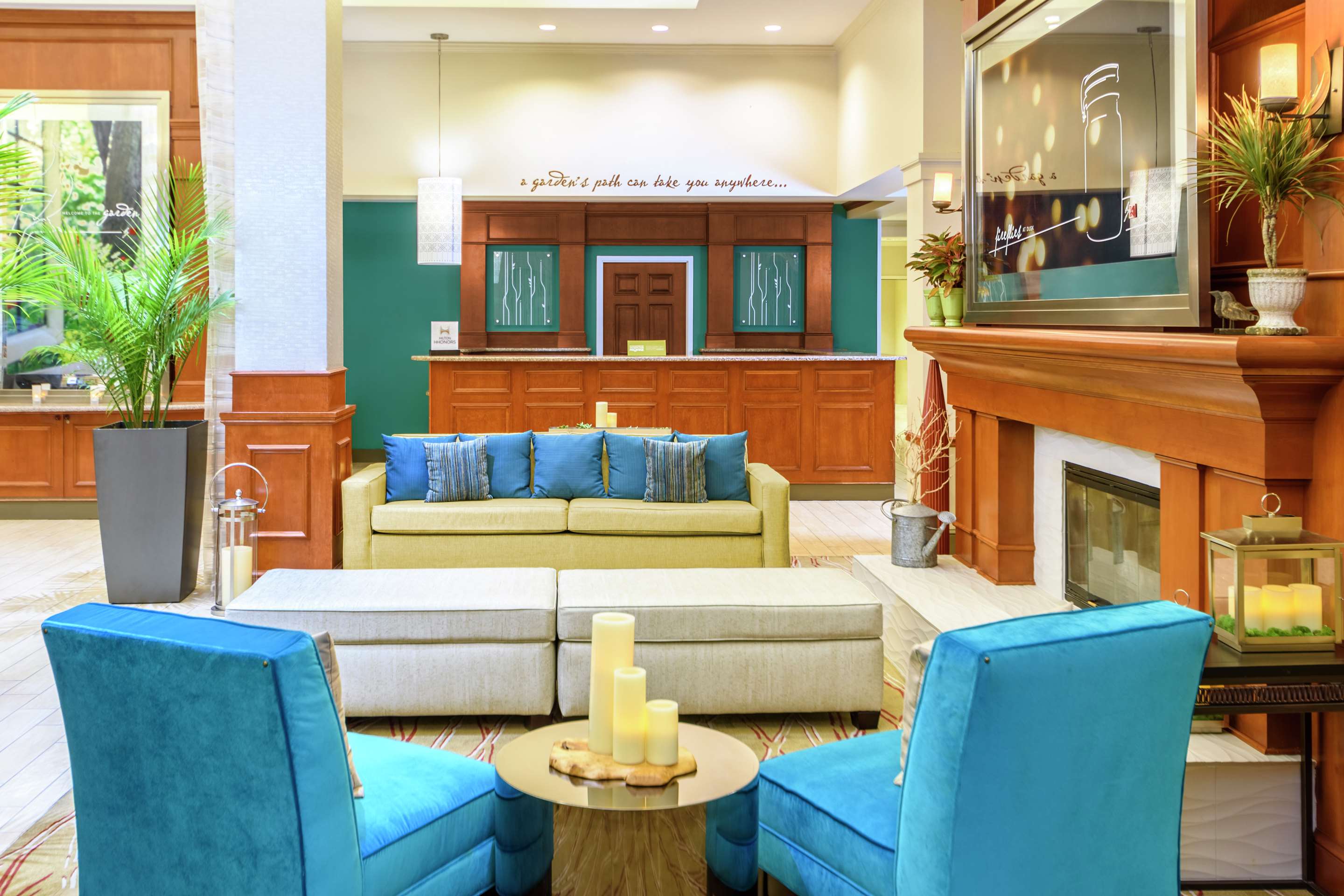 Lobby | Hilton Garden Inn Independence