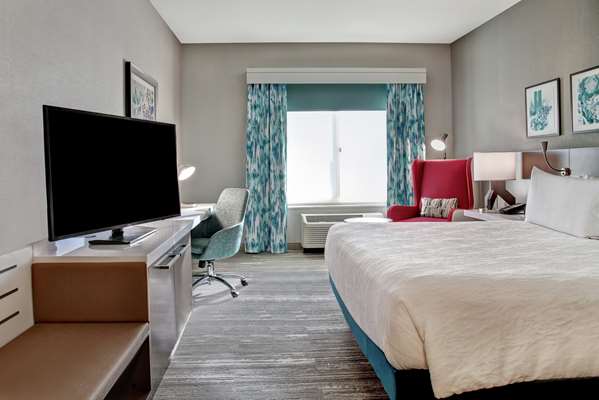  - Hilton Garden Inn Kansas City - I-70, Exits 423B & 423C