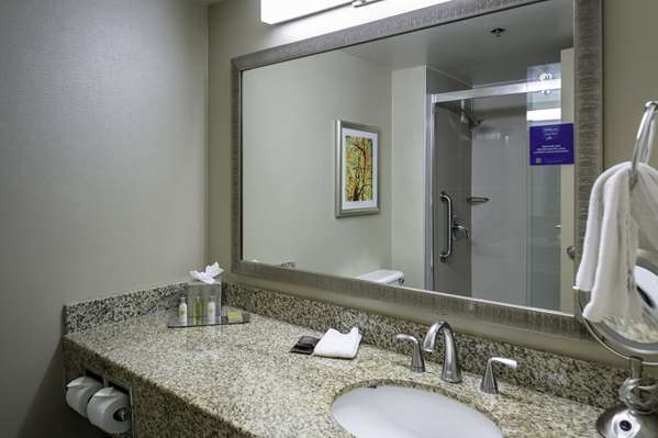  - DoubleTree by Hilton Hotel Overland Park