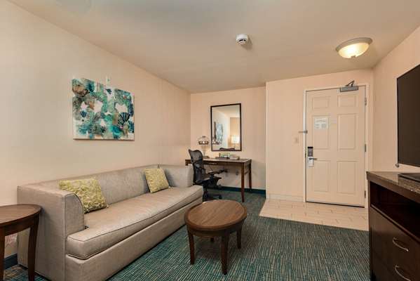  - Hilton Garden Inn Overland Park