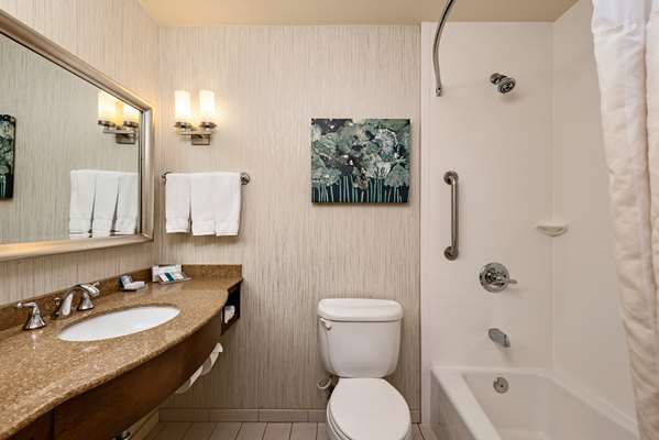  - Hilton Garden Inn Overland Park