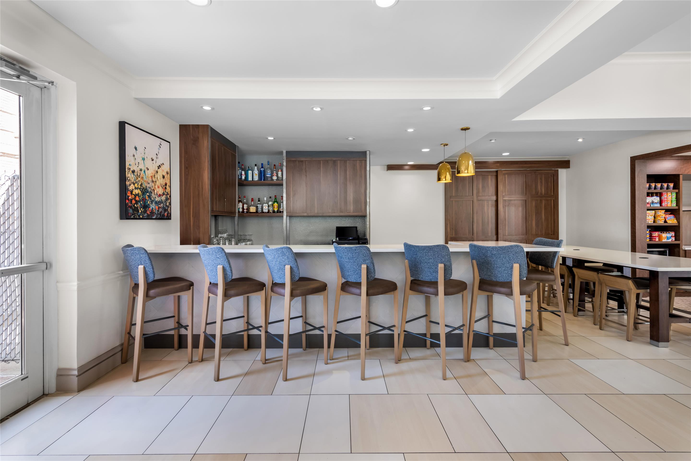 BarLounge | Hilton Garden Inn Overland Park