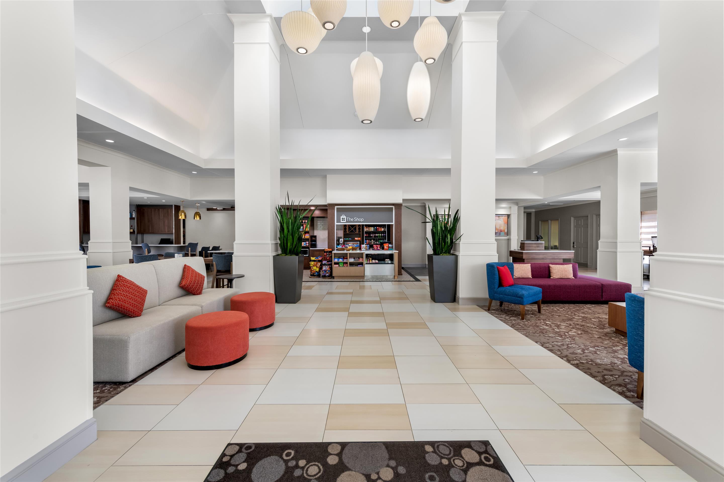 Lobby | Hilton Garden Inn Overland Park