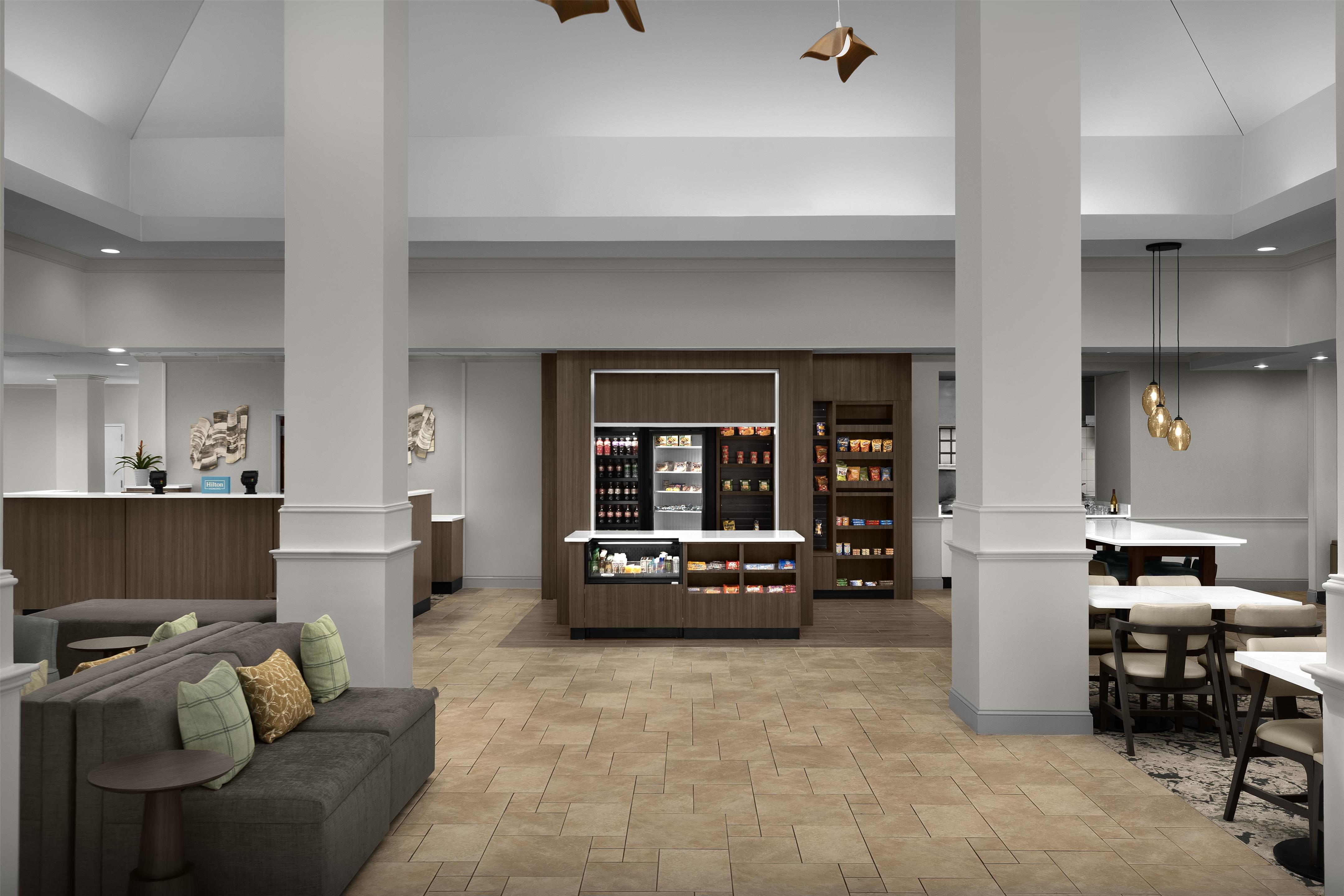 Lobby | Hilton Garden Inn Macon / Mercer University