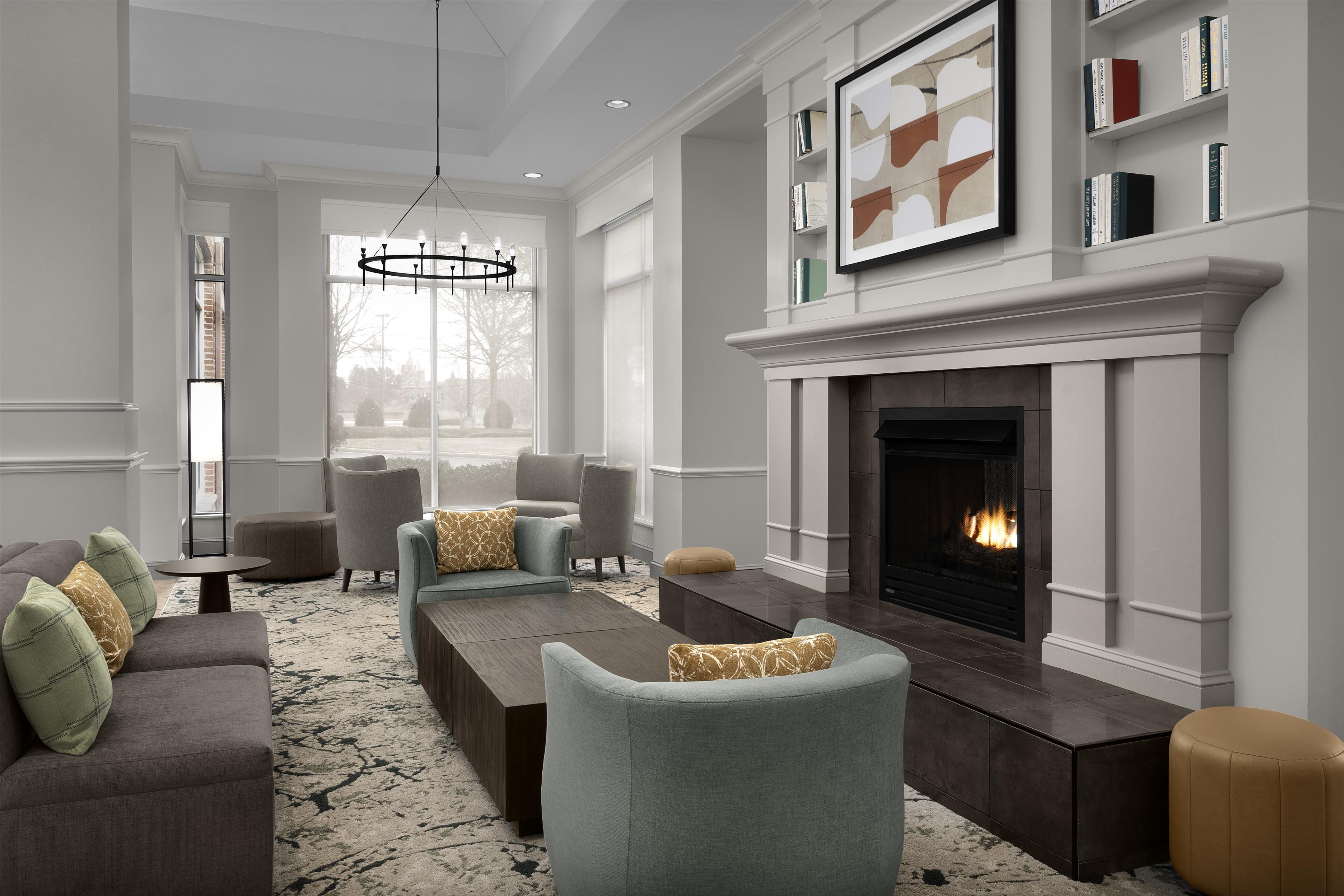 Lobby | Hilton Garden Inn Macon / Mercer University