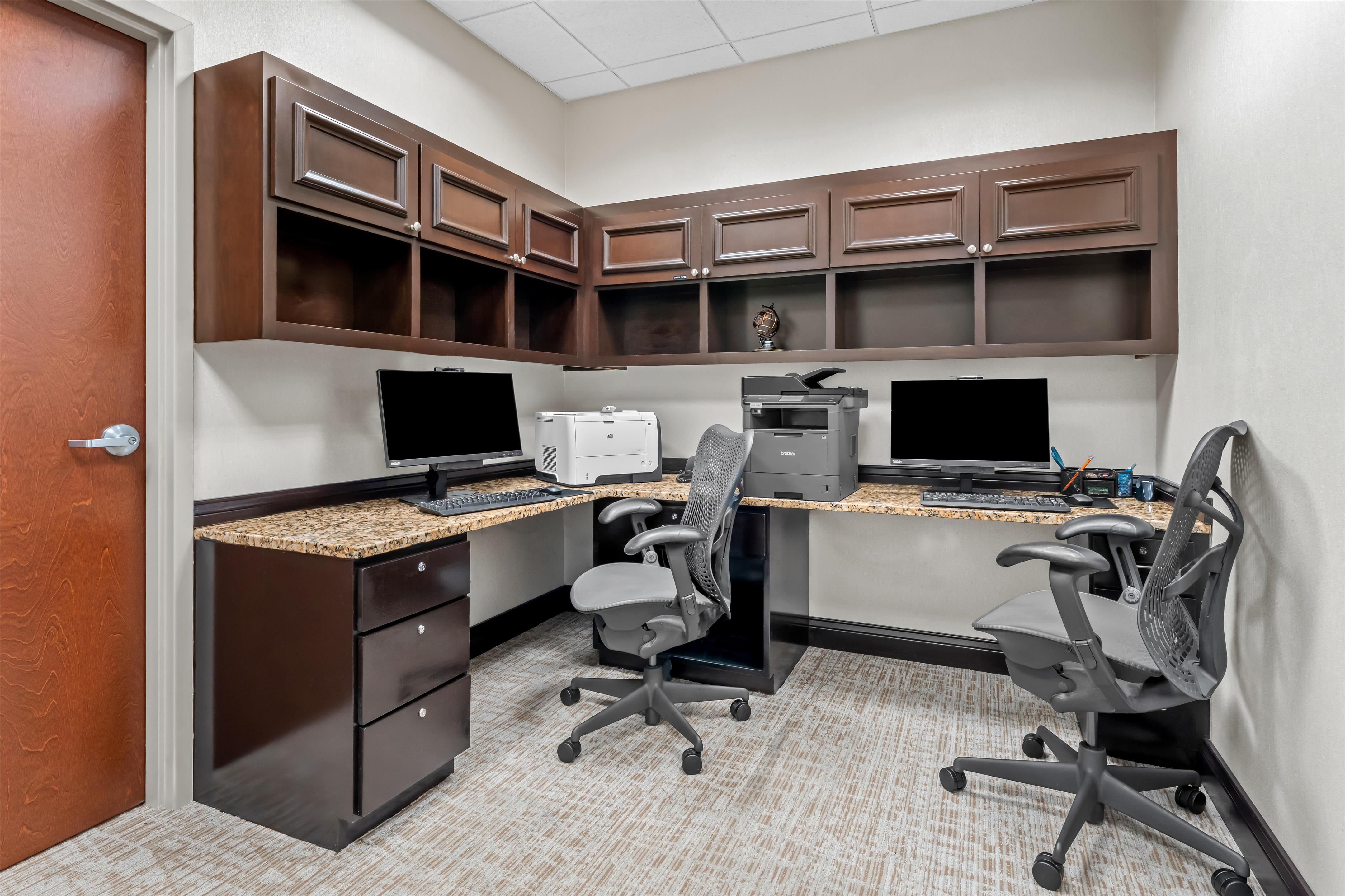 Business Center | Hilton Garden Inn Warner Robins