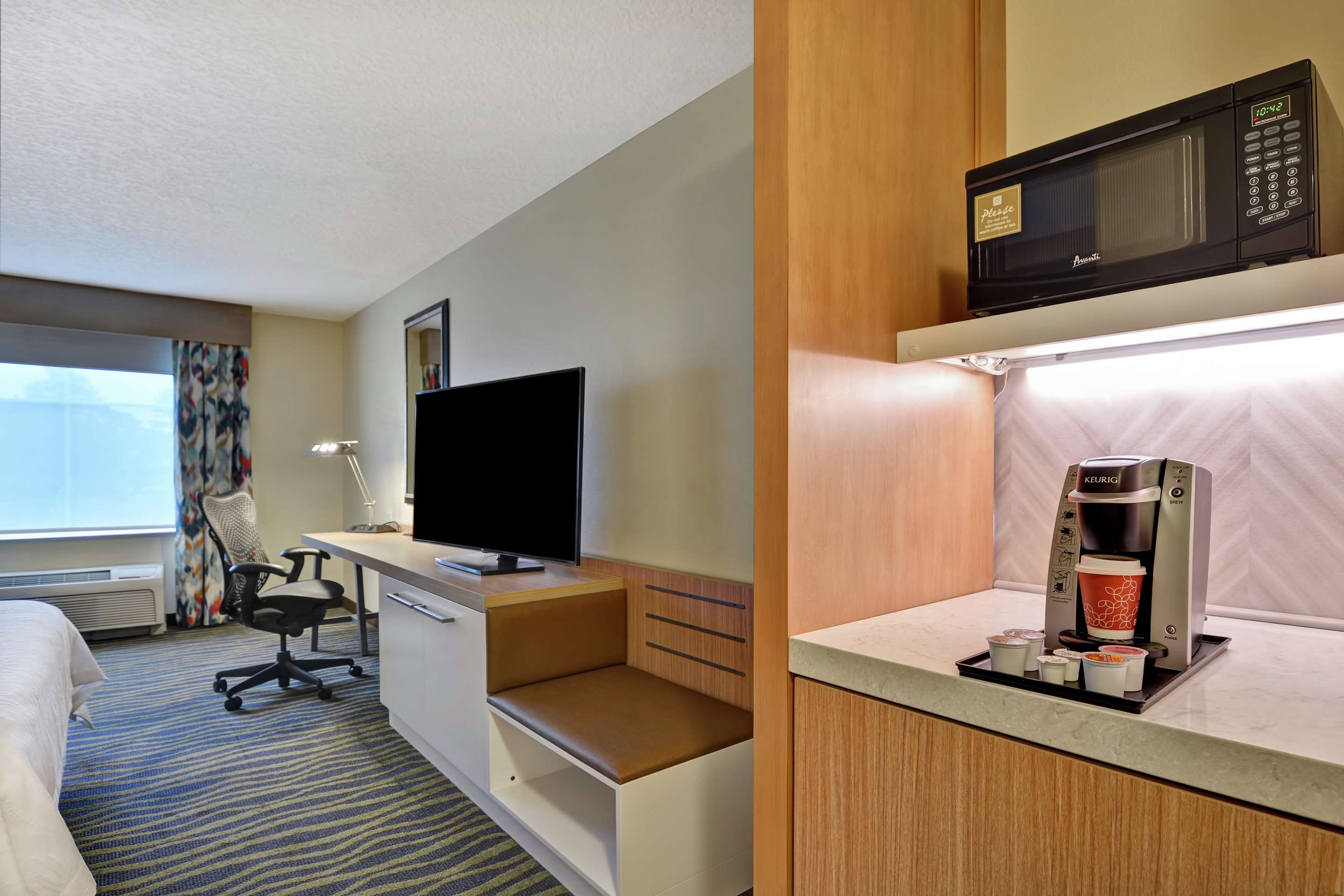 Guest room