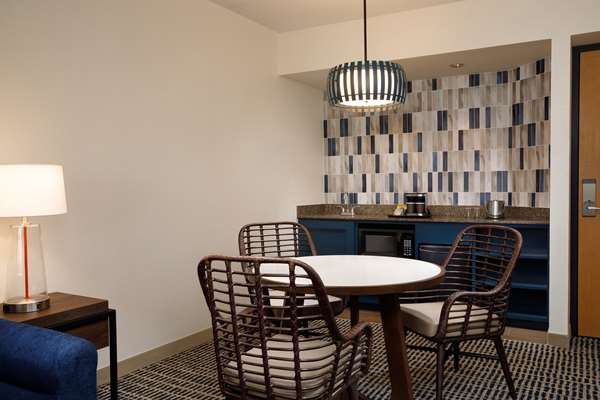  - DoubleTree Suites by Hilton Lake Buena Vista - I-4, Exit 68