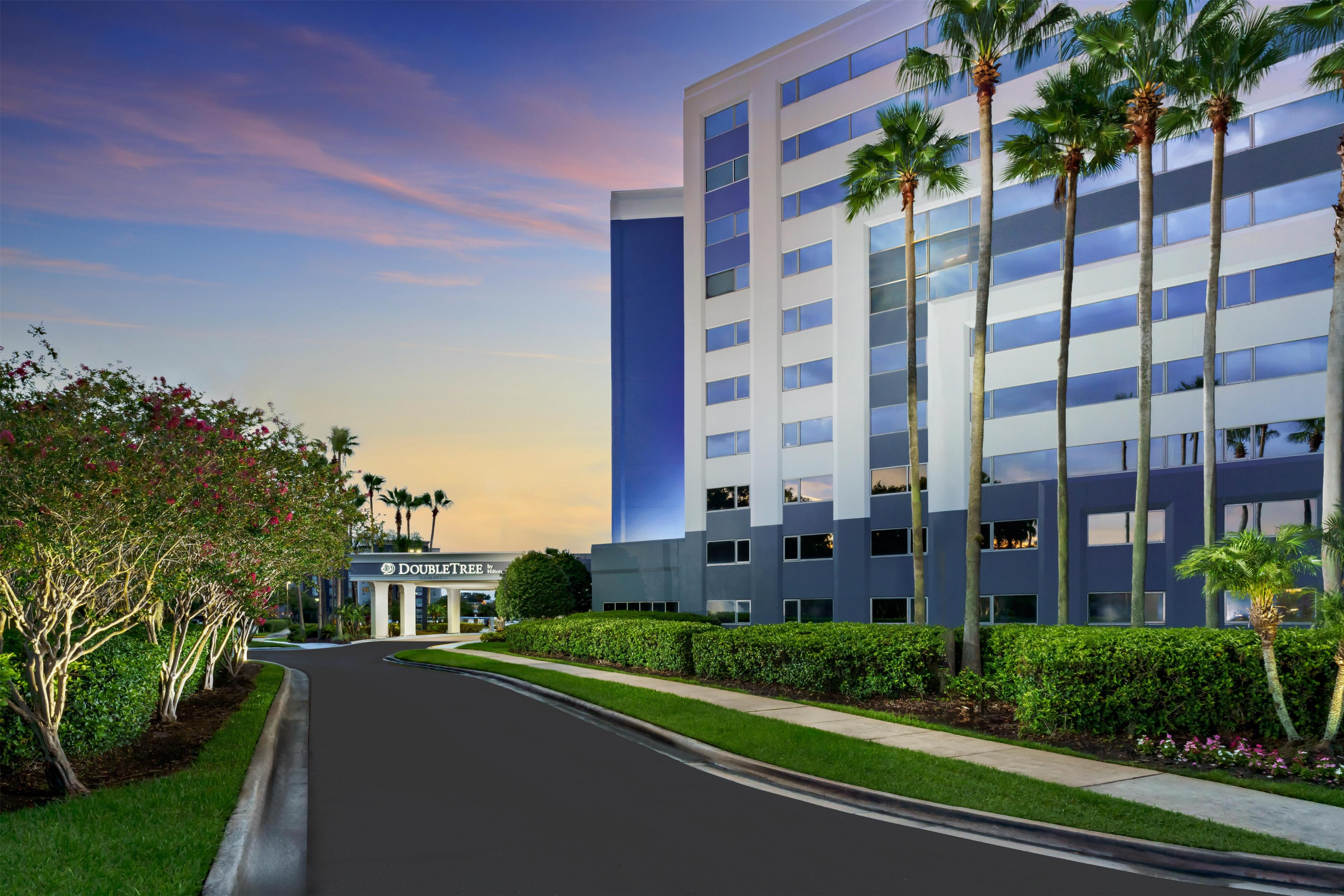 Exterior | DoubleTree by Hilton Orlando Airport