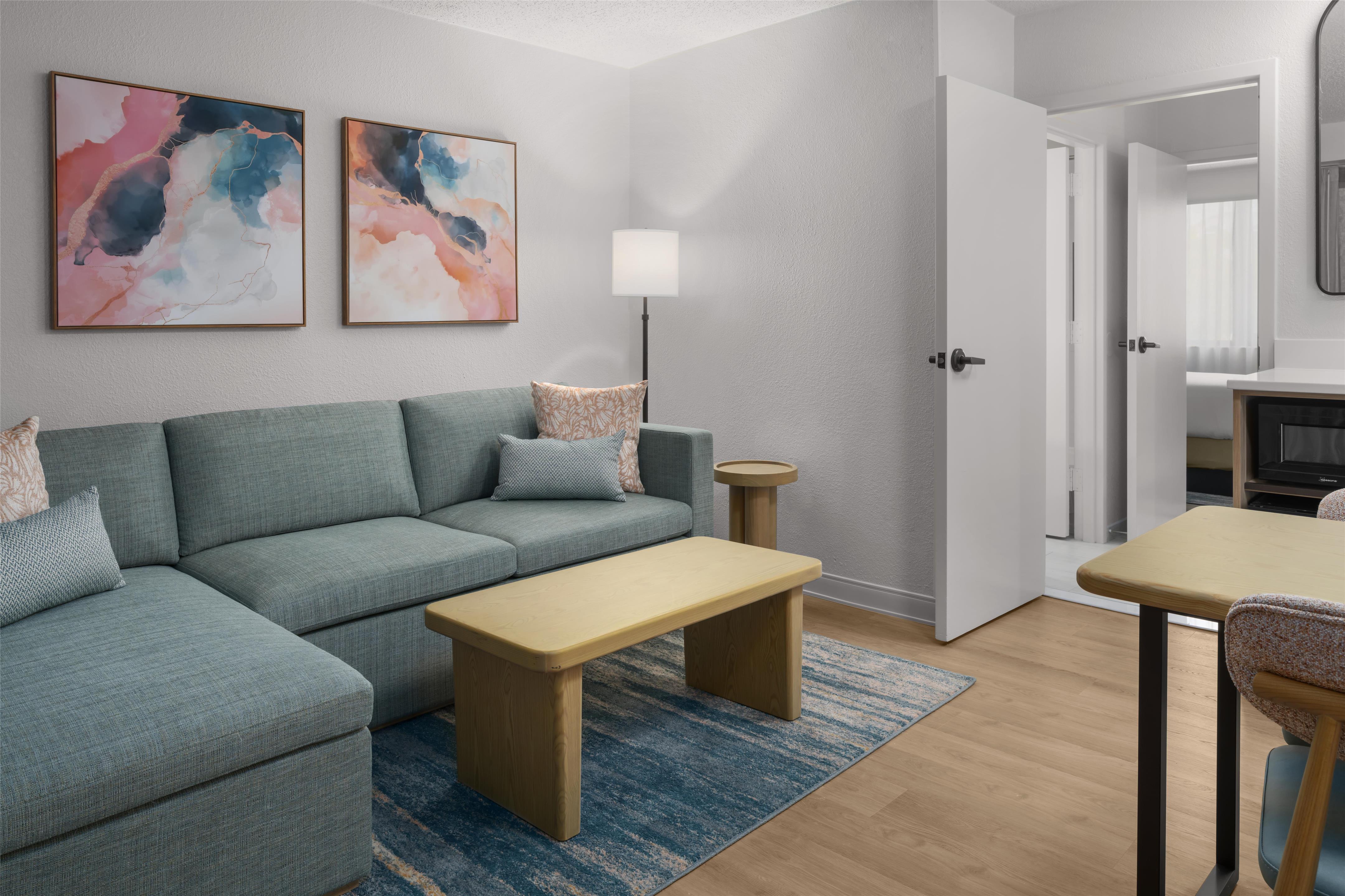 Guest room