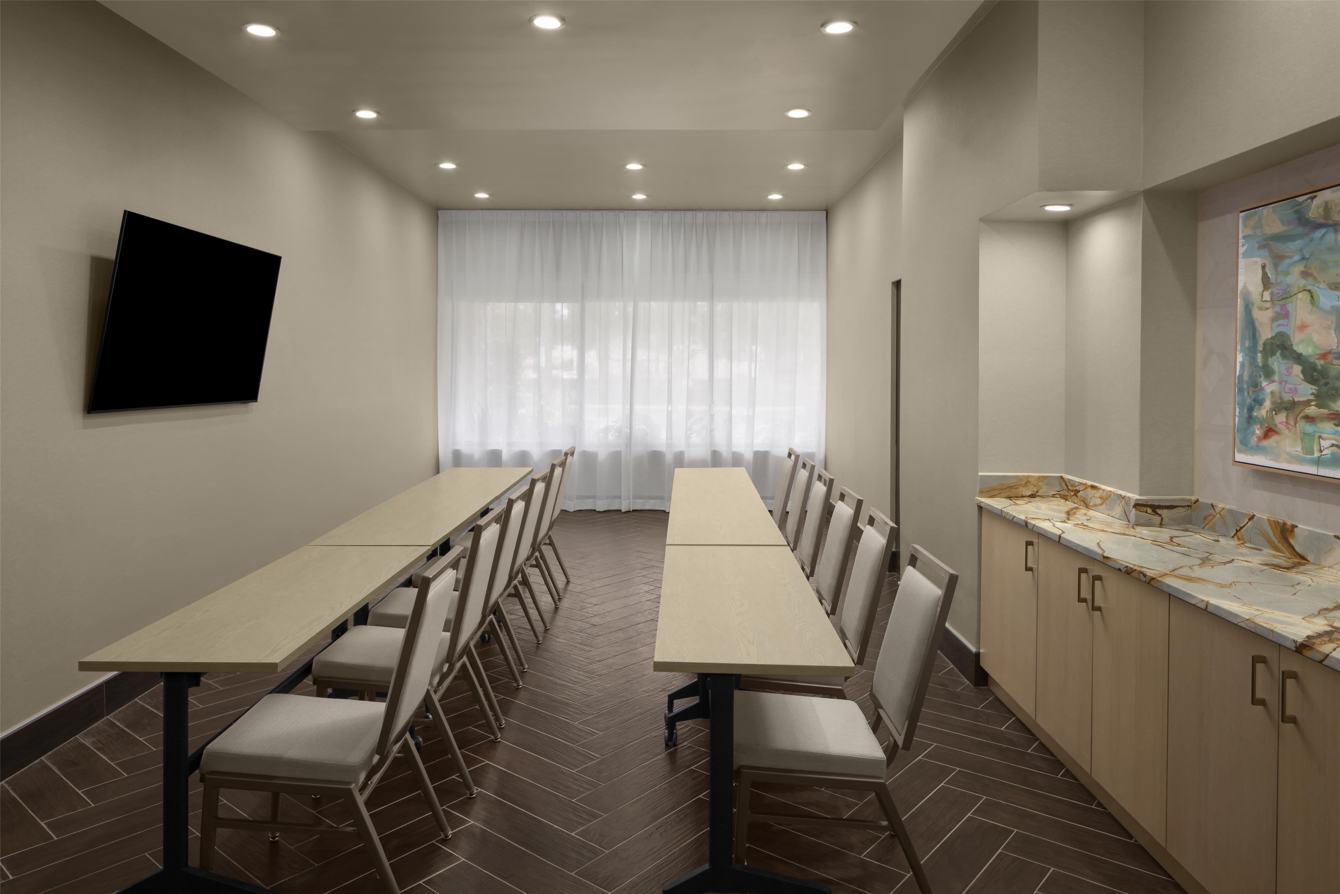 Meeting Room | Embassy Suites by Hilton Orlando International Dr ICON Park