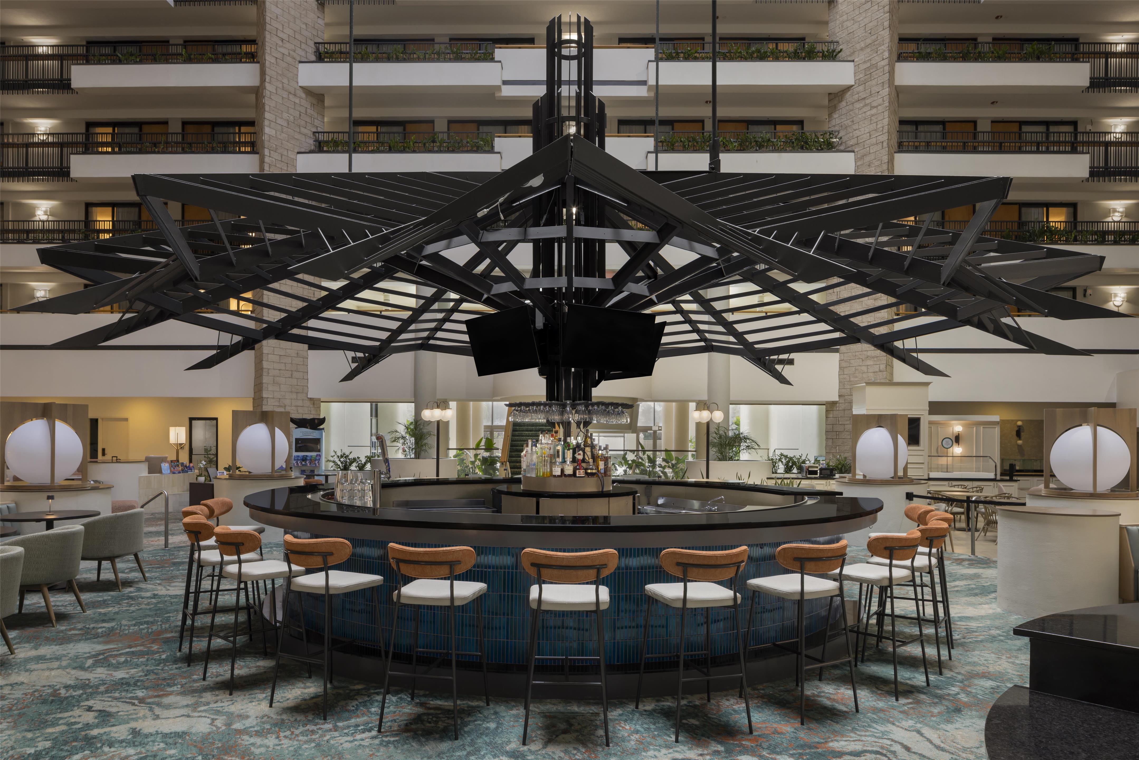 BarLounge | Embassy Suites by Hilton Orlando International Dr ICON Park
