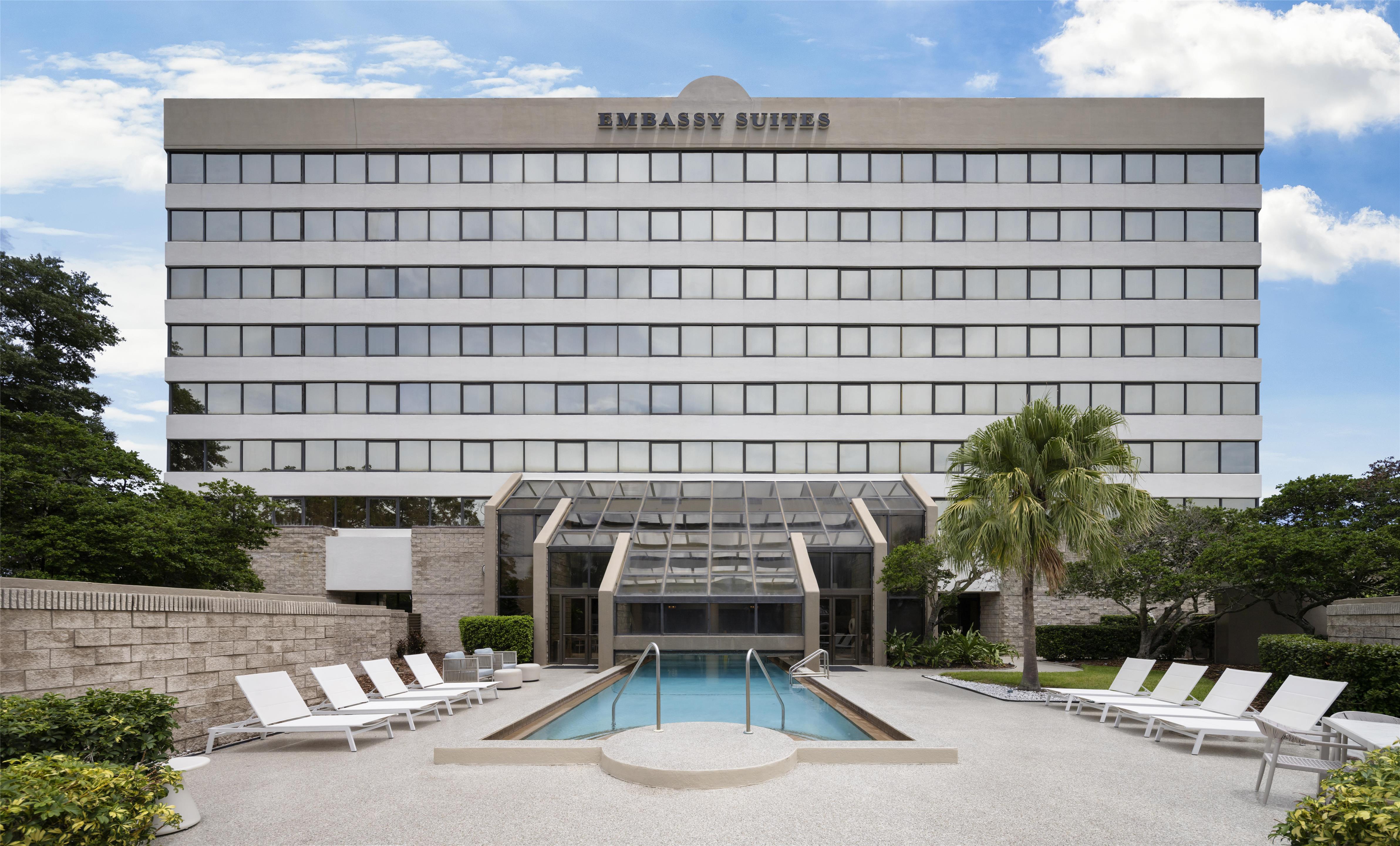 Pool | Embassy Suites by Hilton Orlando International Dr ICON Park