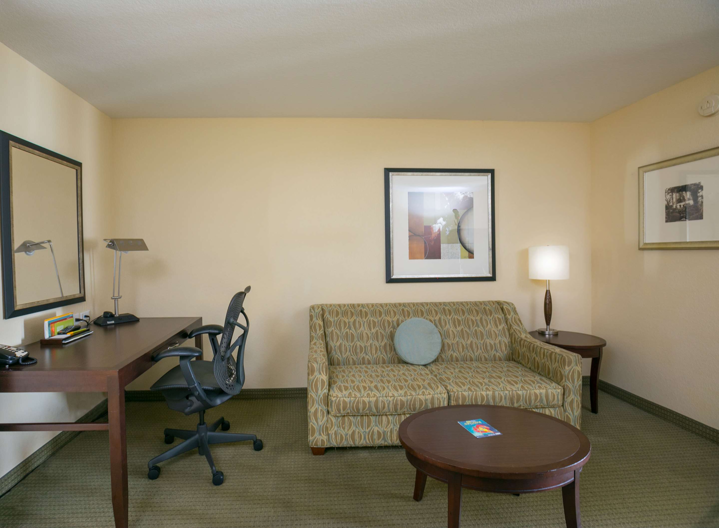 Guest room