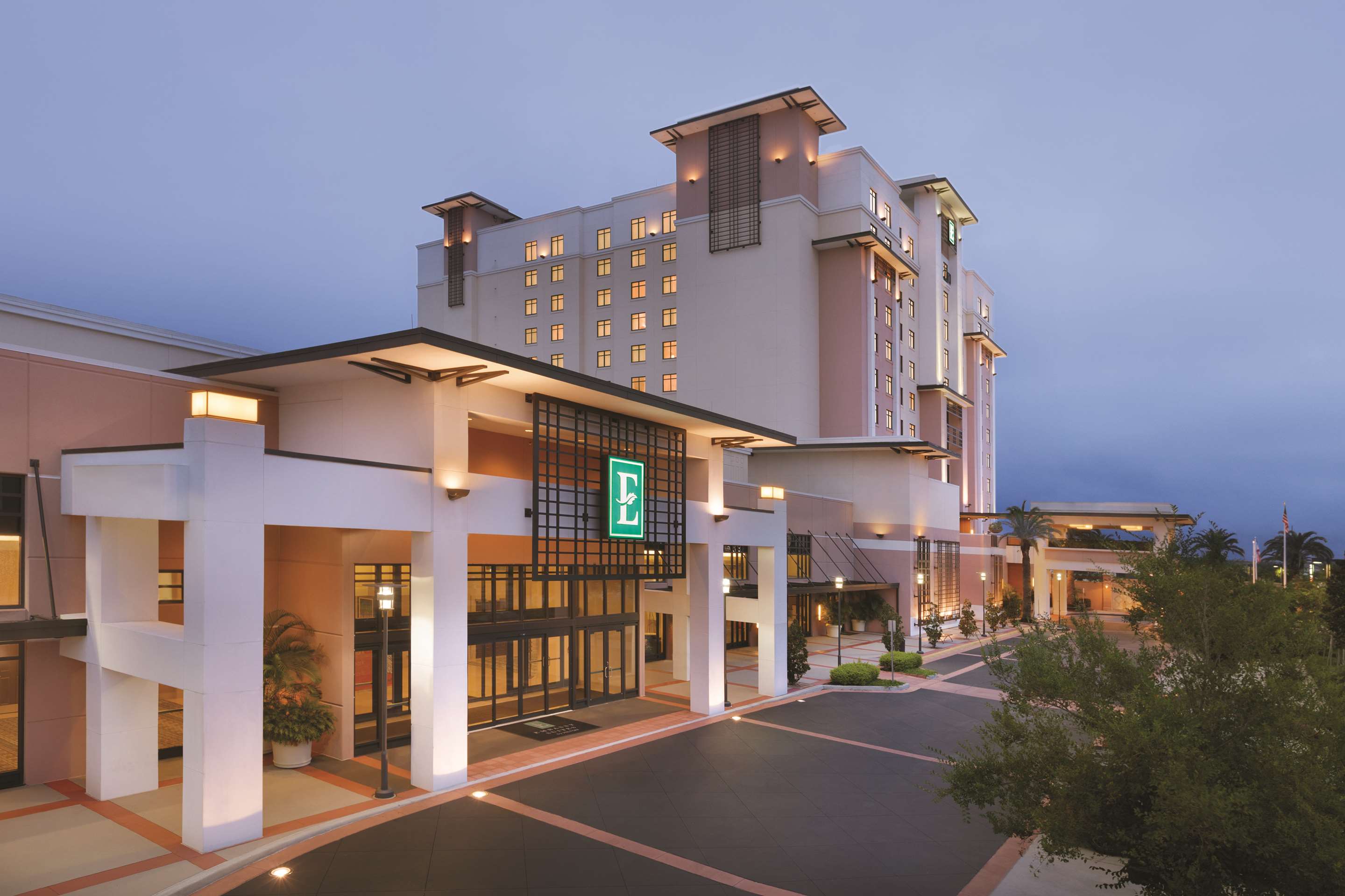 Exterior | Embassy Suites by Hilton Orlando Lake Buena Vista South